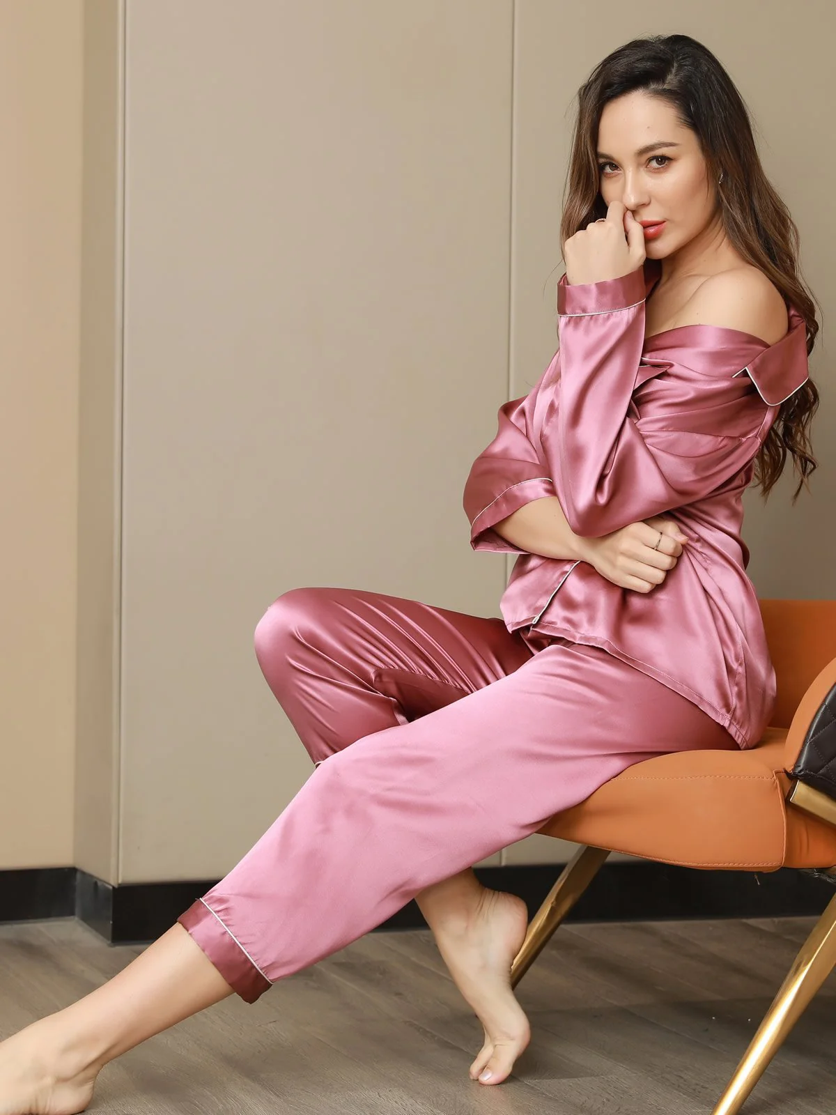100% Mulberry Silk Long Sleeve Button Up Women's Pajamas Set - Image 43