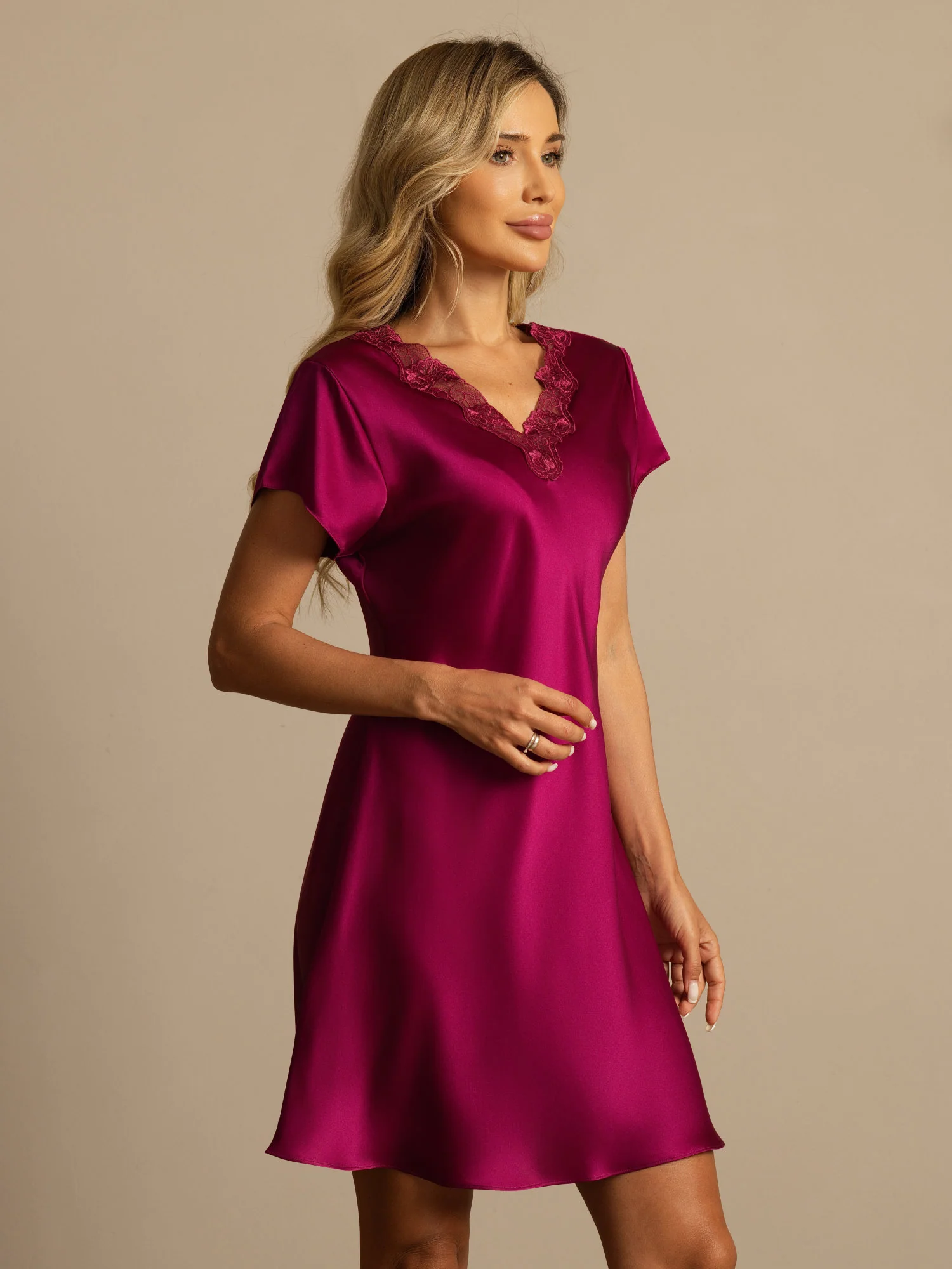 100% Mulberry Silk Short Sleeve Lace V-neck Short Nightgown with Split Hem - Image 11