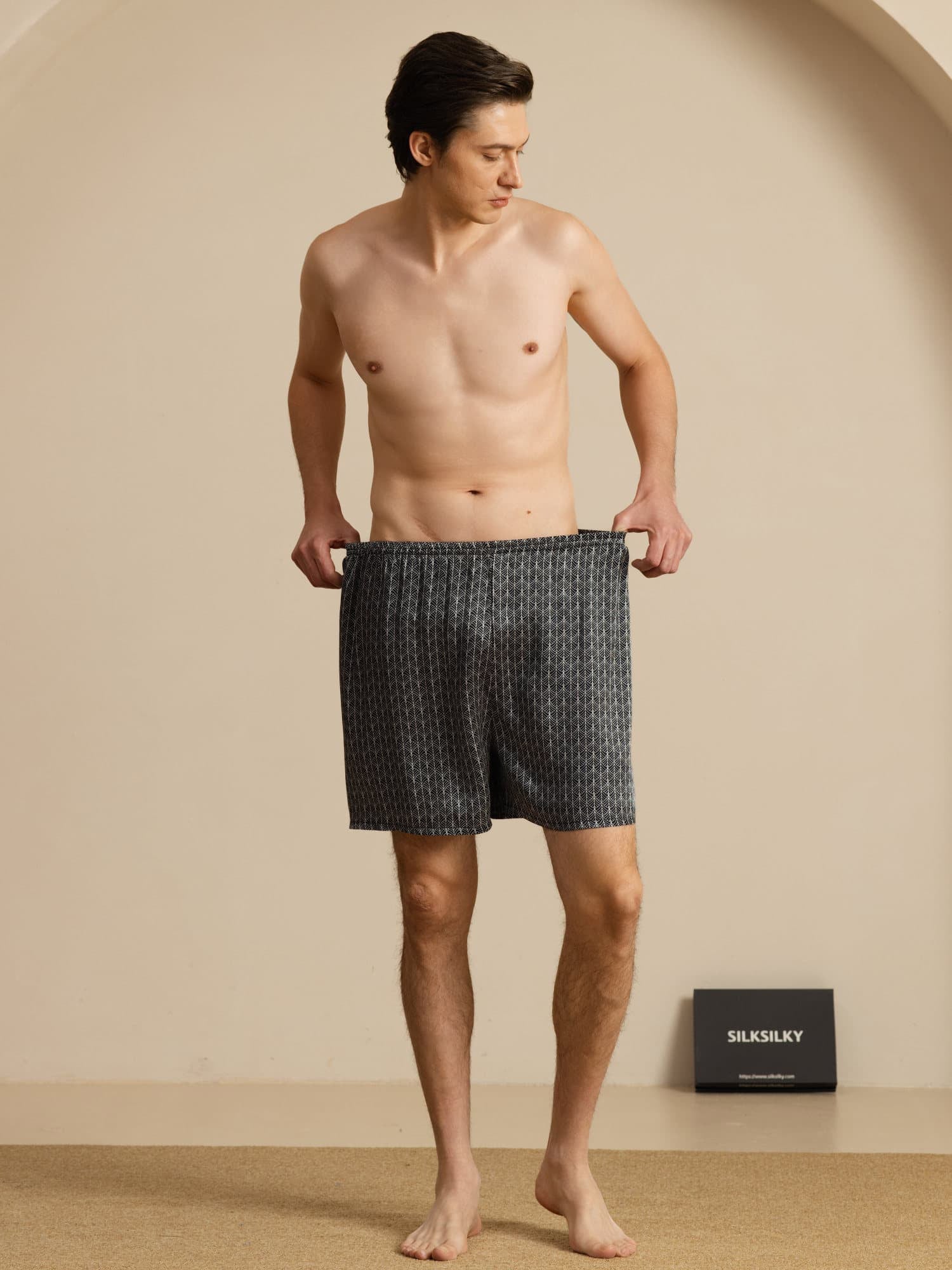 Clearance - 100% Mulberry Silk Ginkgo Print Elastic Waist Men's Sleep Shorts - Image 7