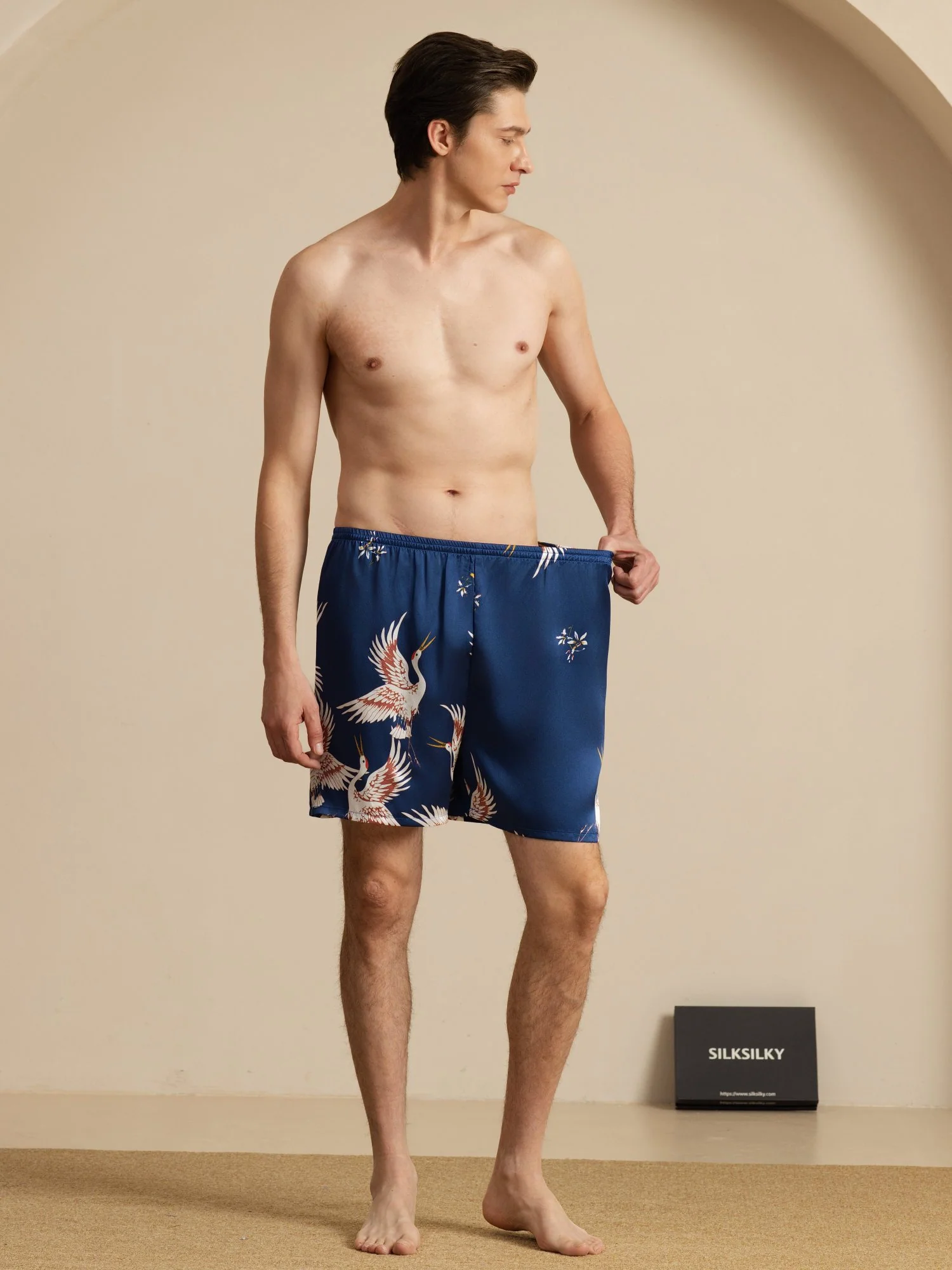 19Momme 100% Mulberry Silk Men's Crane Print Elastic Waist Sleep Shorts - Image 7