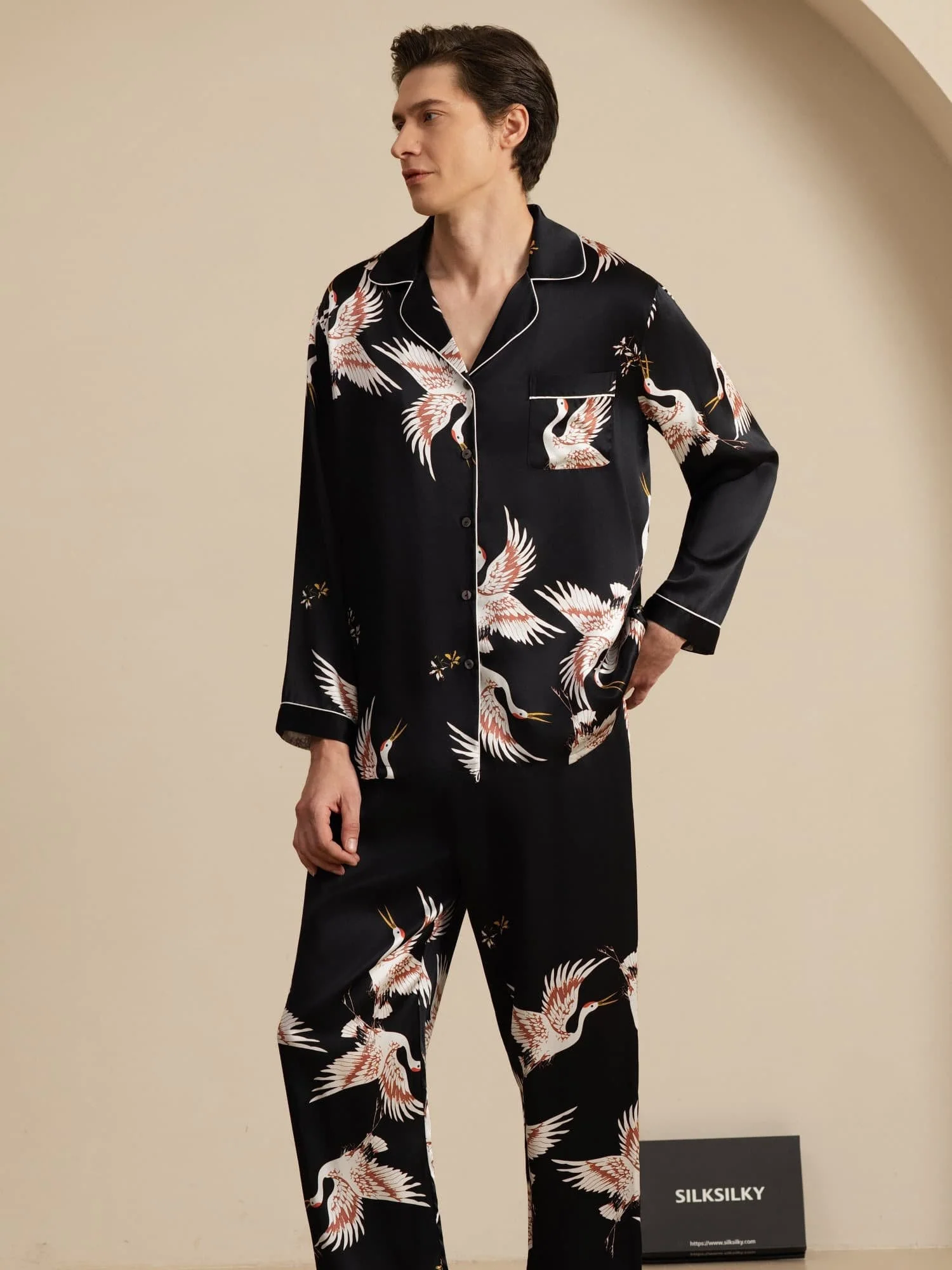 19Momme 100% Mulberry Silk Men's Crane Print Long Sleeve Notch Collar Pajamas Set - Image 11