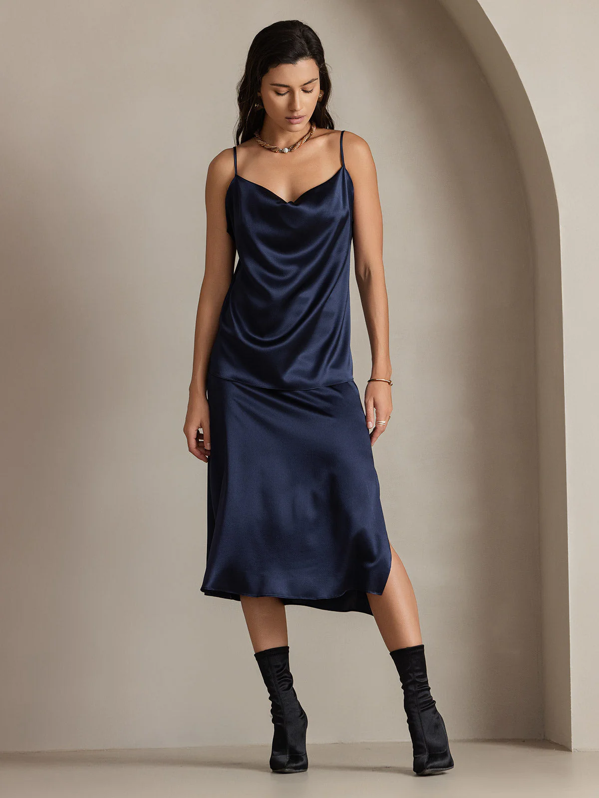 Clearance - 19Momme Silk A Line Long Slit Skirt with Zipper Design - Image 6