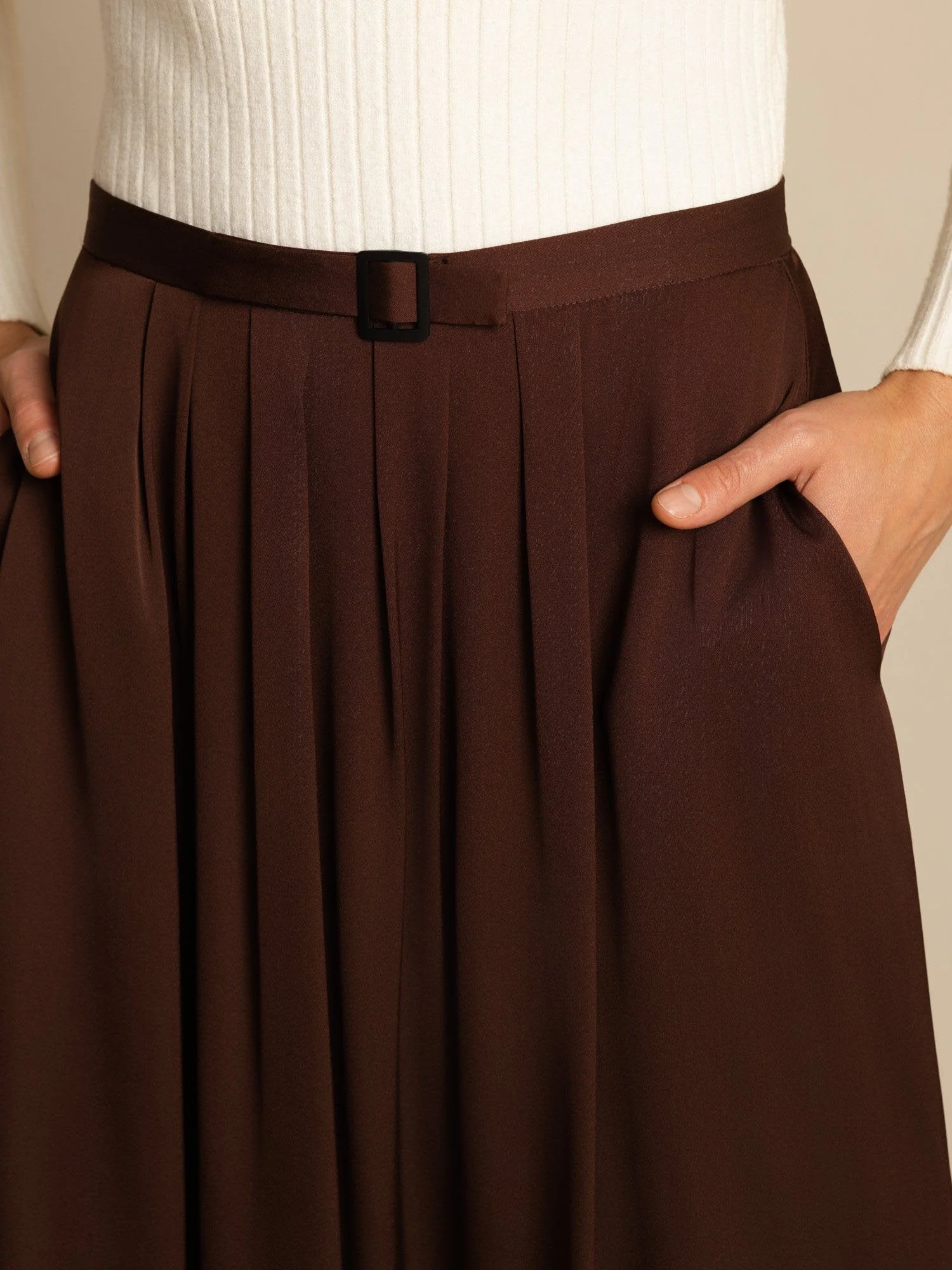 19Momme Silk High Waist A-Line Pleated Midi Skirt with Pockets - Image 11