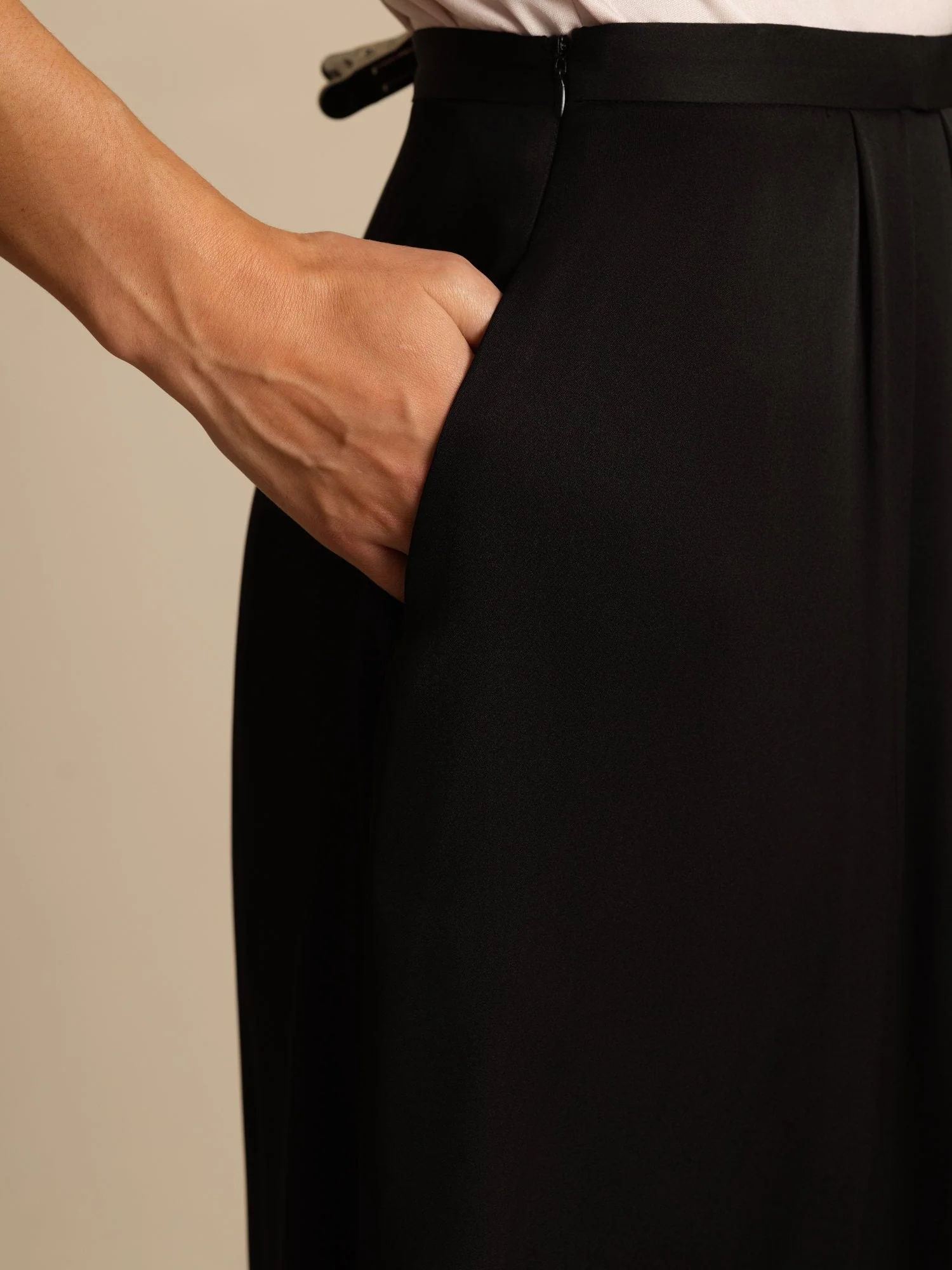 19Momme Silk High Waist A-Line Pleated Midi Skirt with Pockets - Image 16