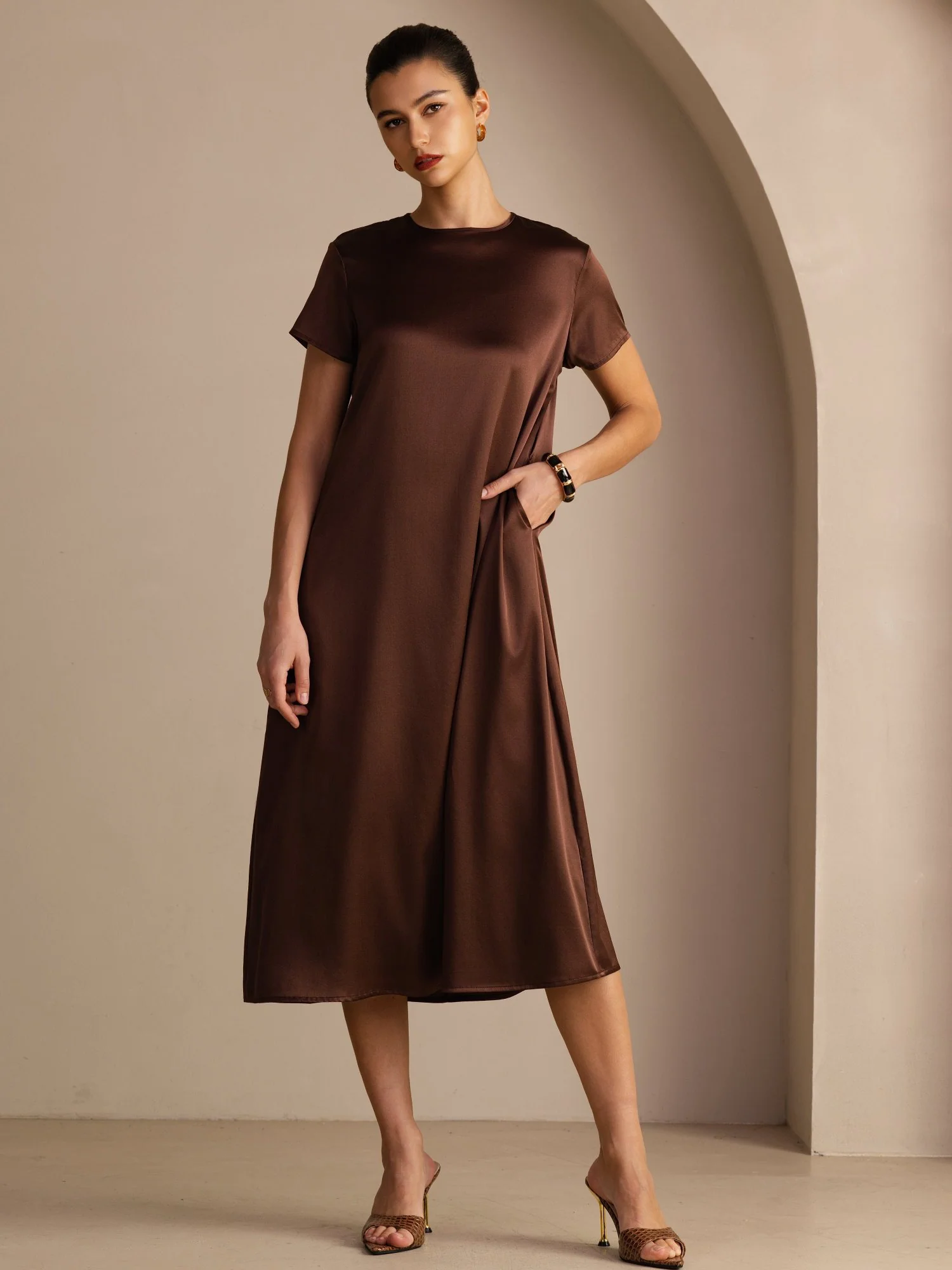 19Momme Silk Short Sleeve Crew Neck  Midi Dress With Side Pockets - Image 21