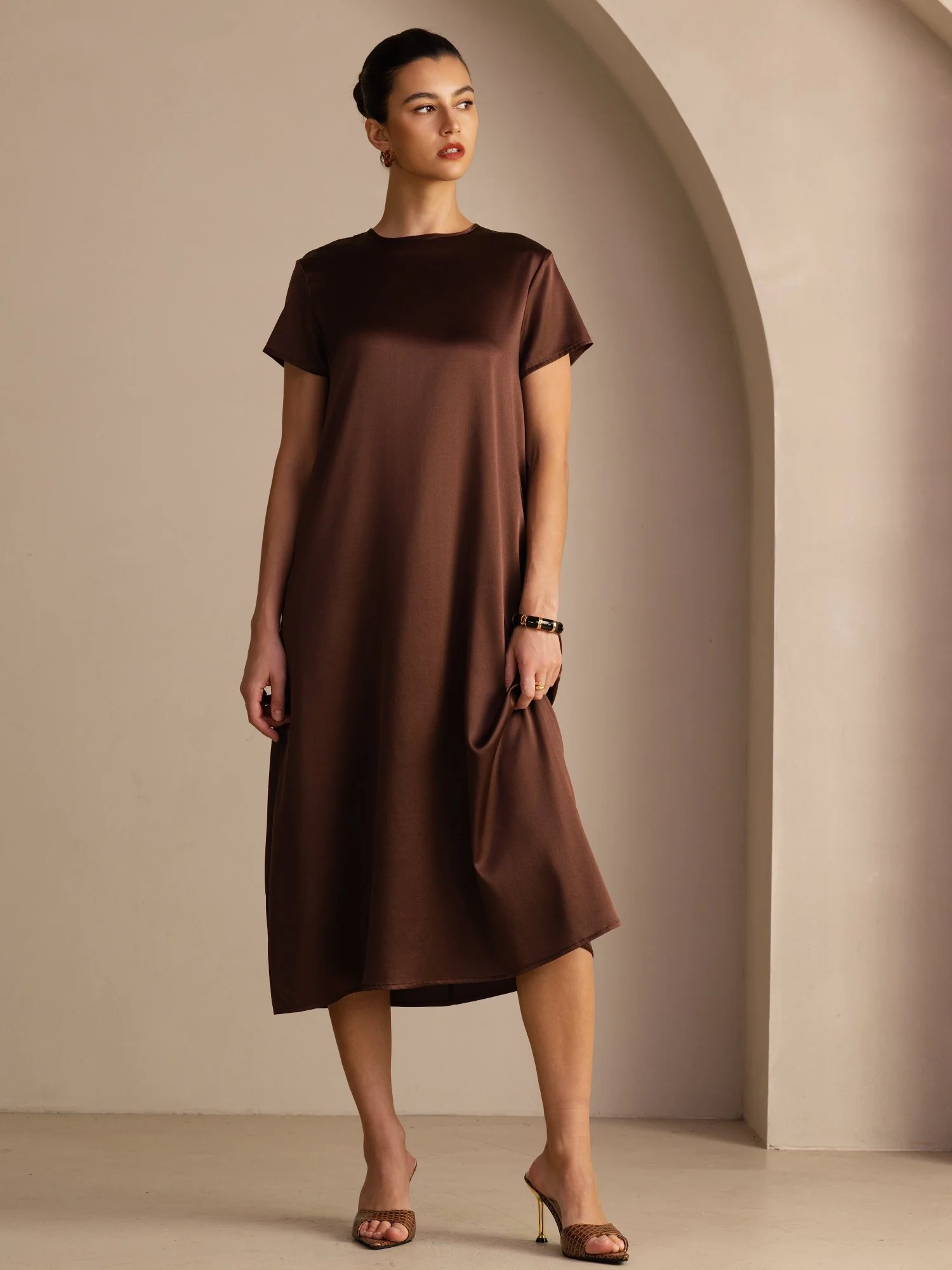 19Momme Silk Short Sleeve Crew Neck  Midi Dress With Side Pockets - Image 24