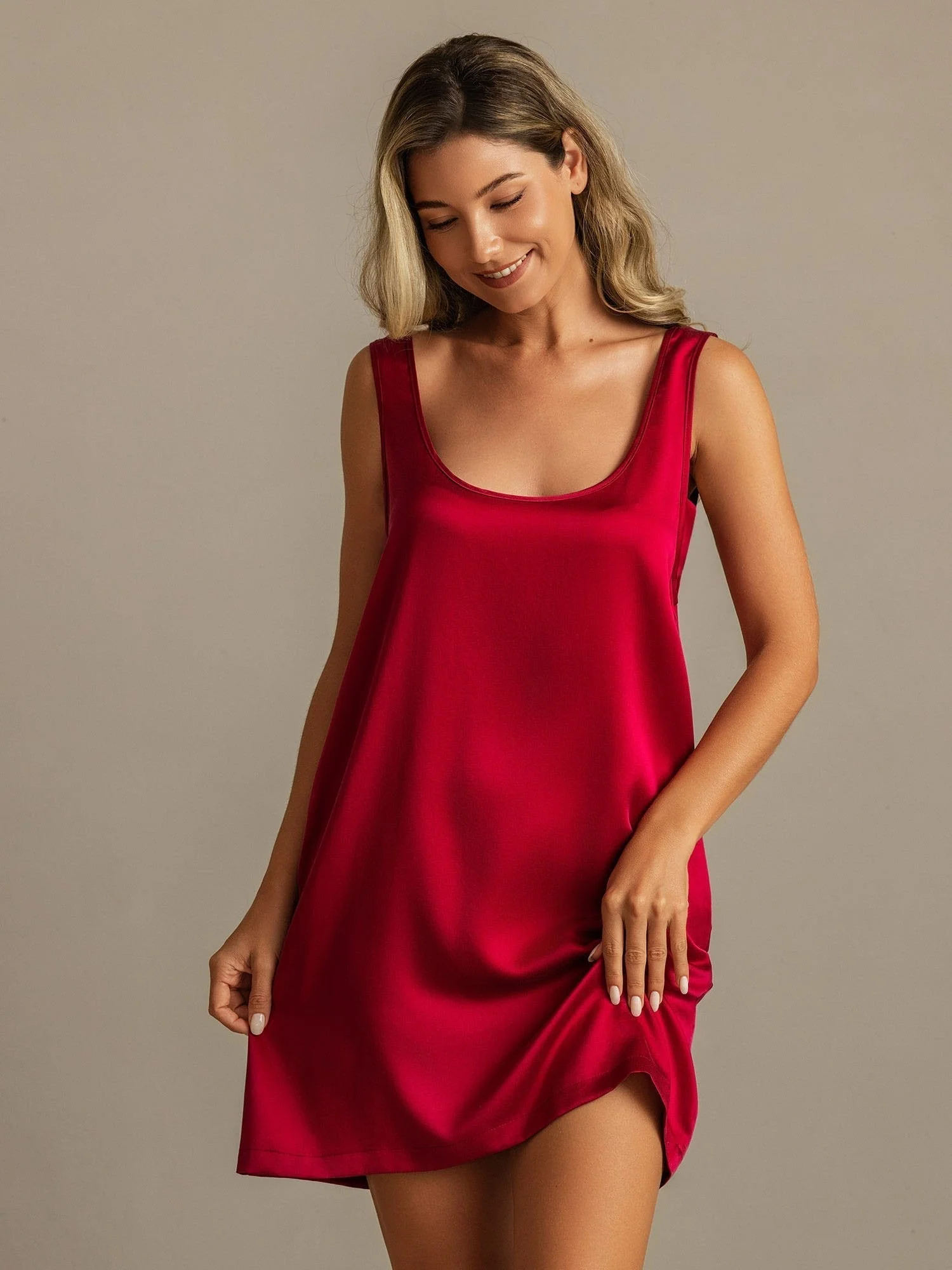 Clearance - 19Momme Washable Silk Sleeveless Scoop Neck Short Nightgown with Side Pocket Design - Image 7