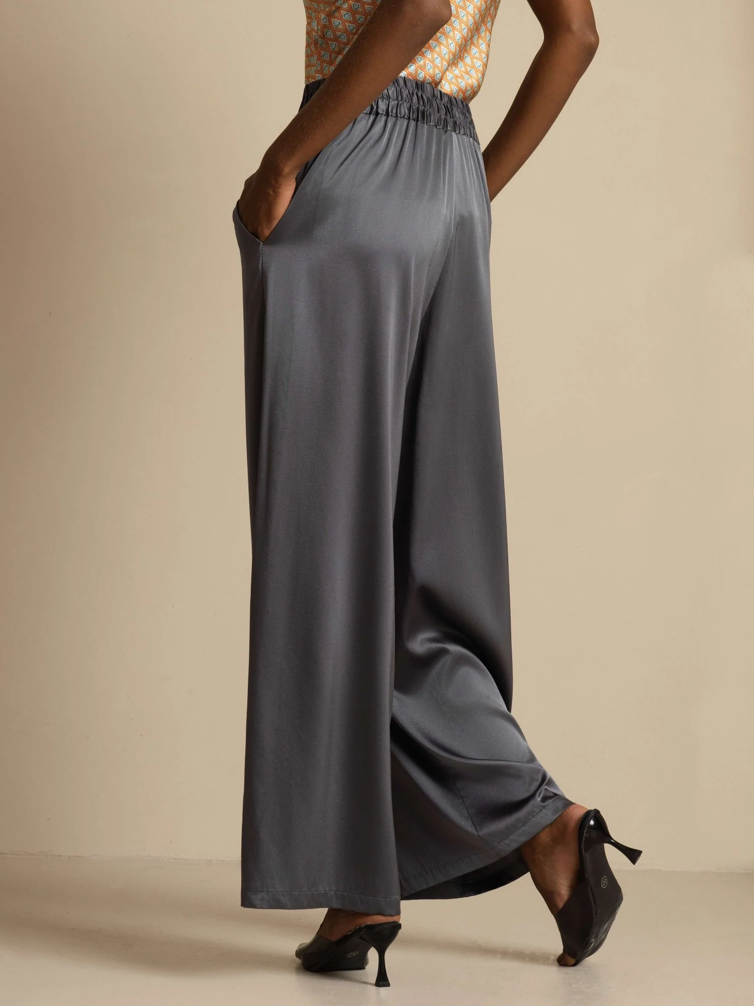 19Momme Silk Womenâs High-Waist Wide Leg Pants with Shirred Drawstring Waist - Image 2