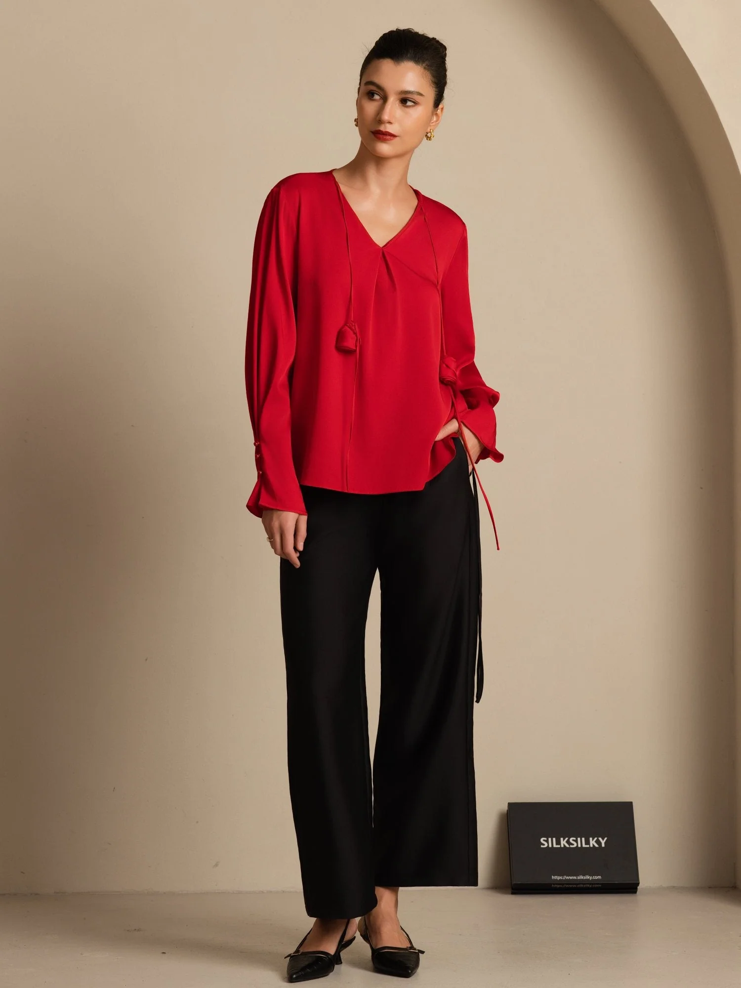 19Momme Silk Women's V Neck Long Sleeve Blouse With 3D Rose Detail - Image 22