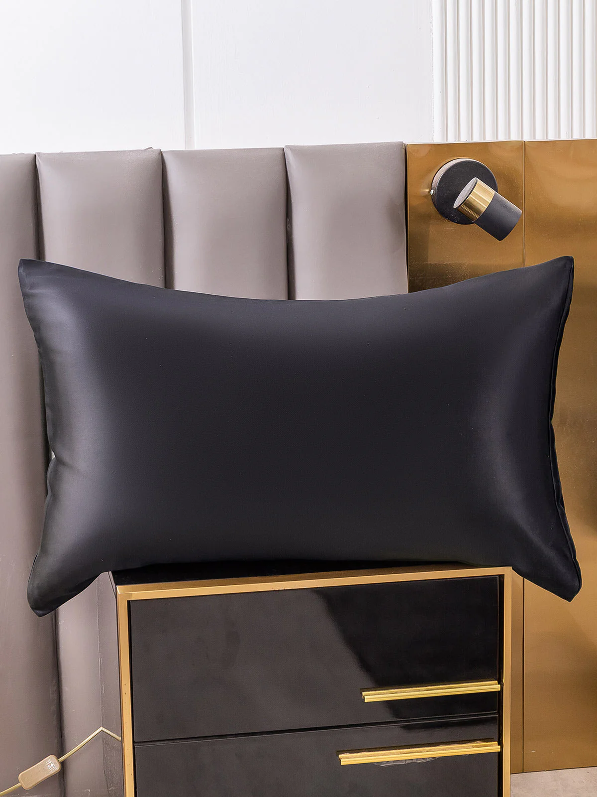 22Momme 100% Mulberry Silk Pillowcase - Hidden Zipper - Image 8