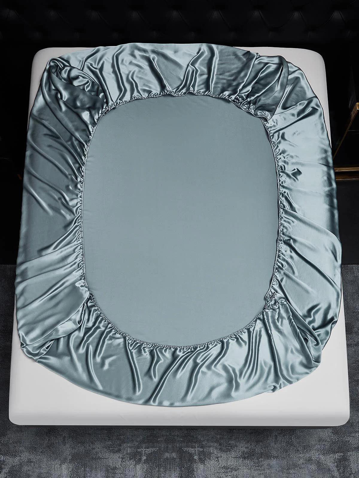 22Momme Mulberry Silk Seamless Fitted Sheet - Image 24