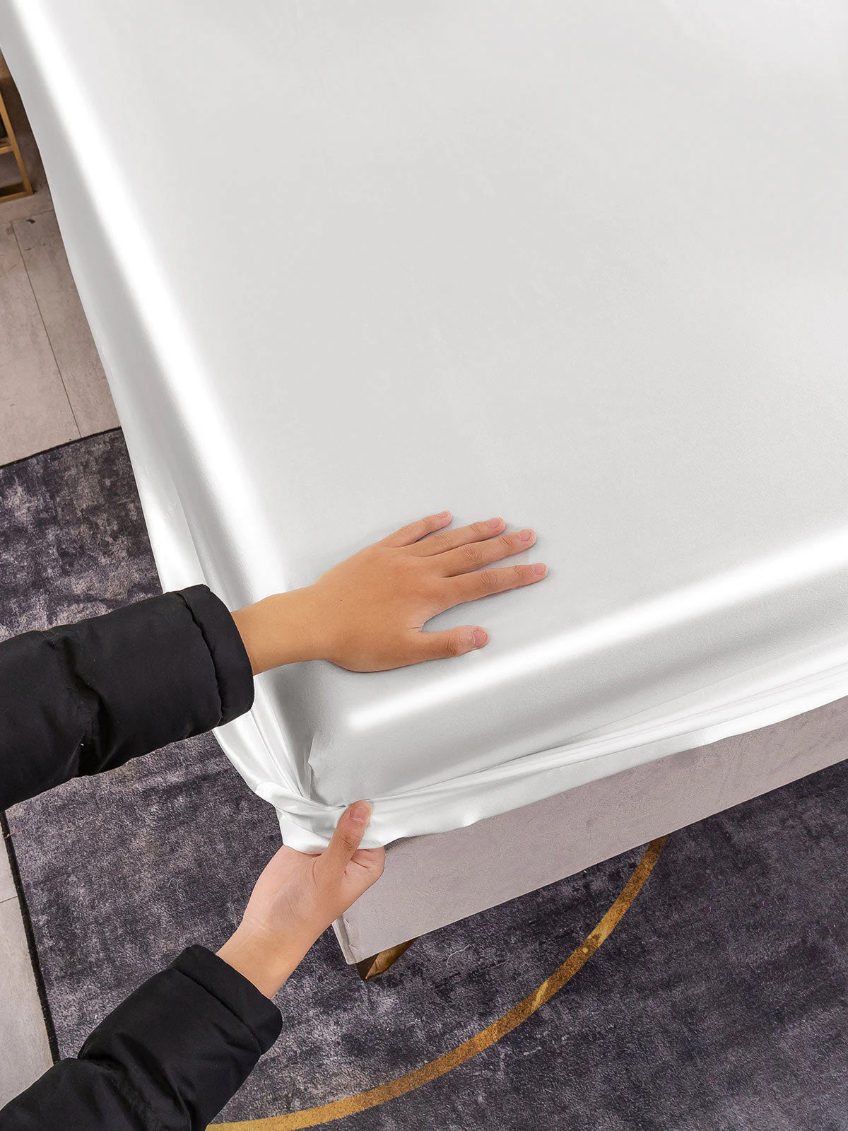25Momme Mulberry Silk Seamless Fitted Sheet - Image 7