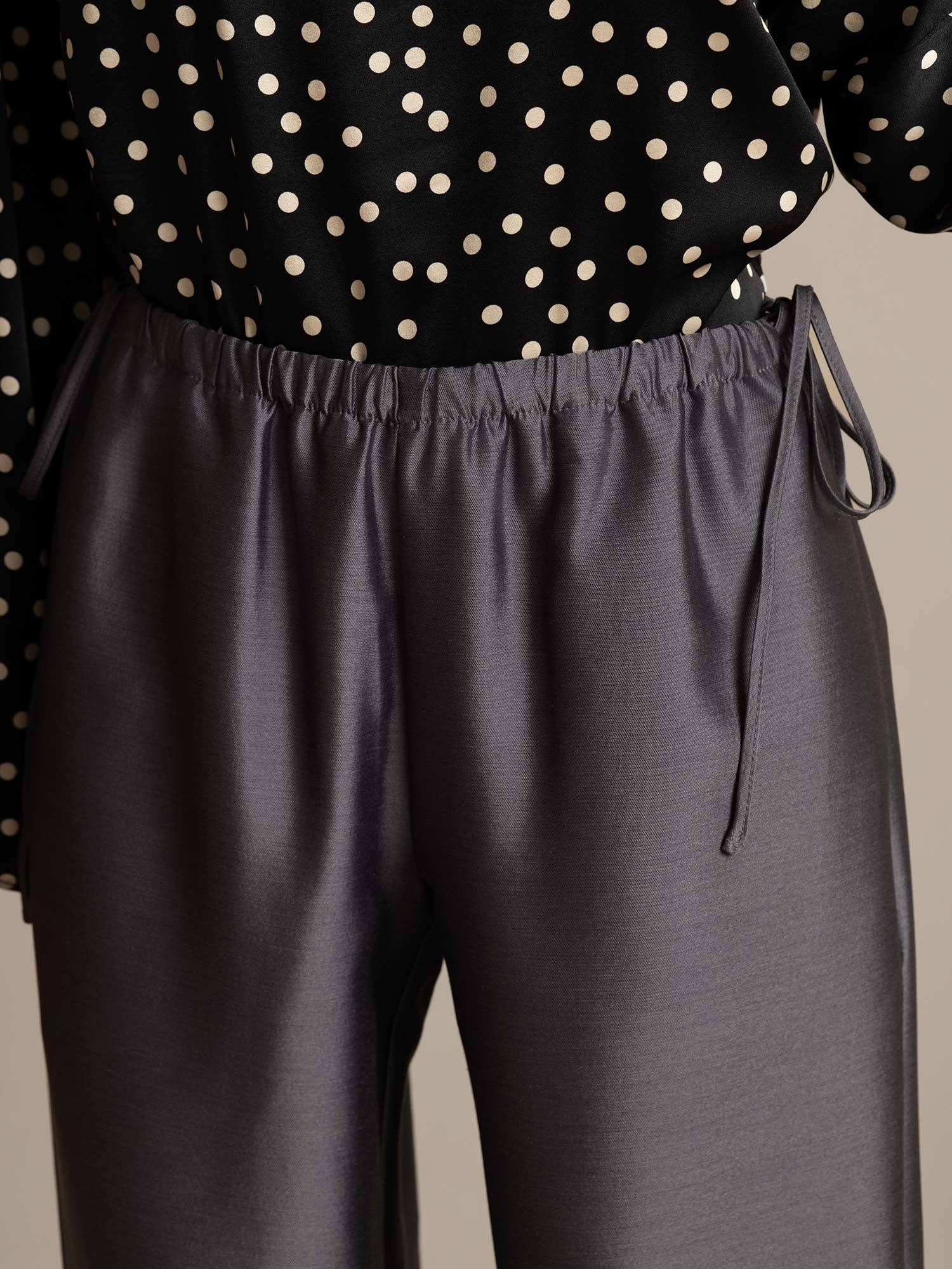 Clearance - 32Momme Silk-Wool Blend Straight Fit Women's Pants with Drawstring Side Pockets Design - Image 11