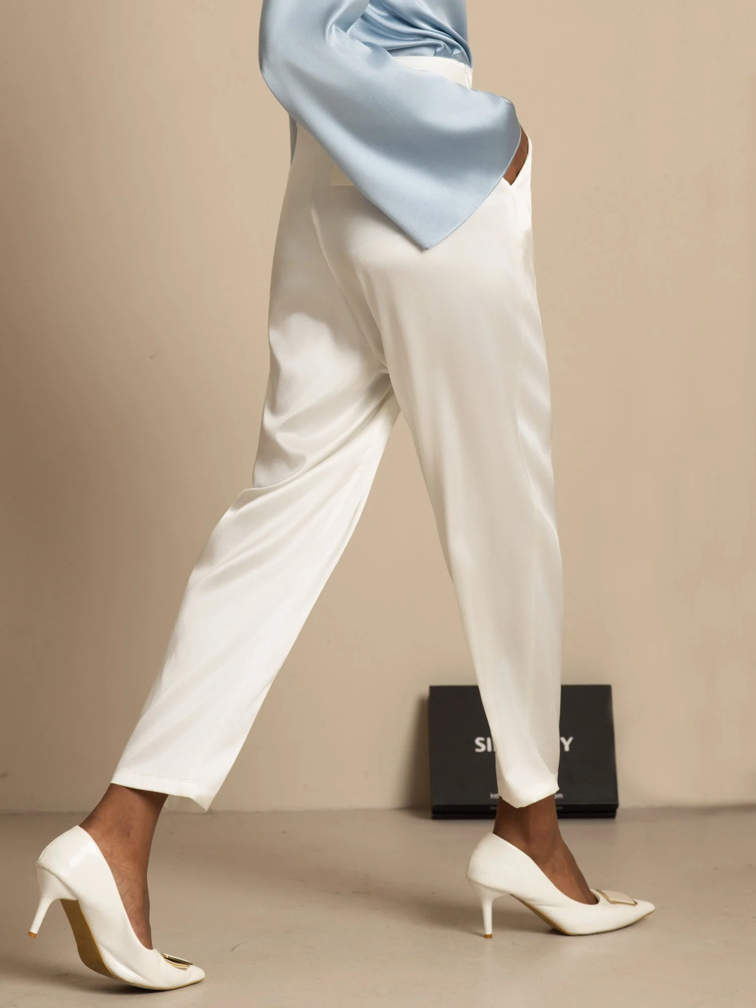 Women's 19Momme Silk High Waist Tapered Pants - Image 15