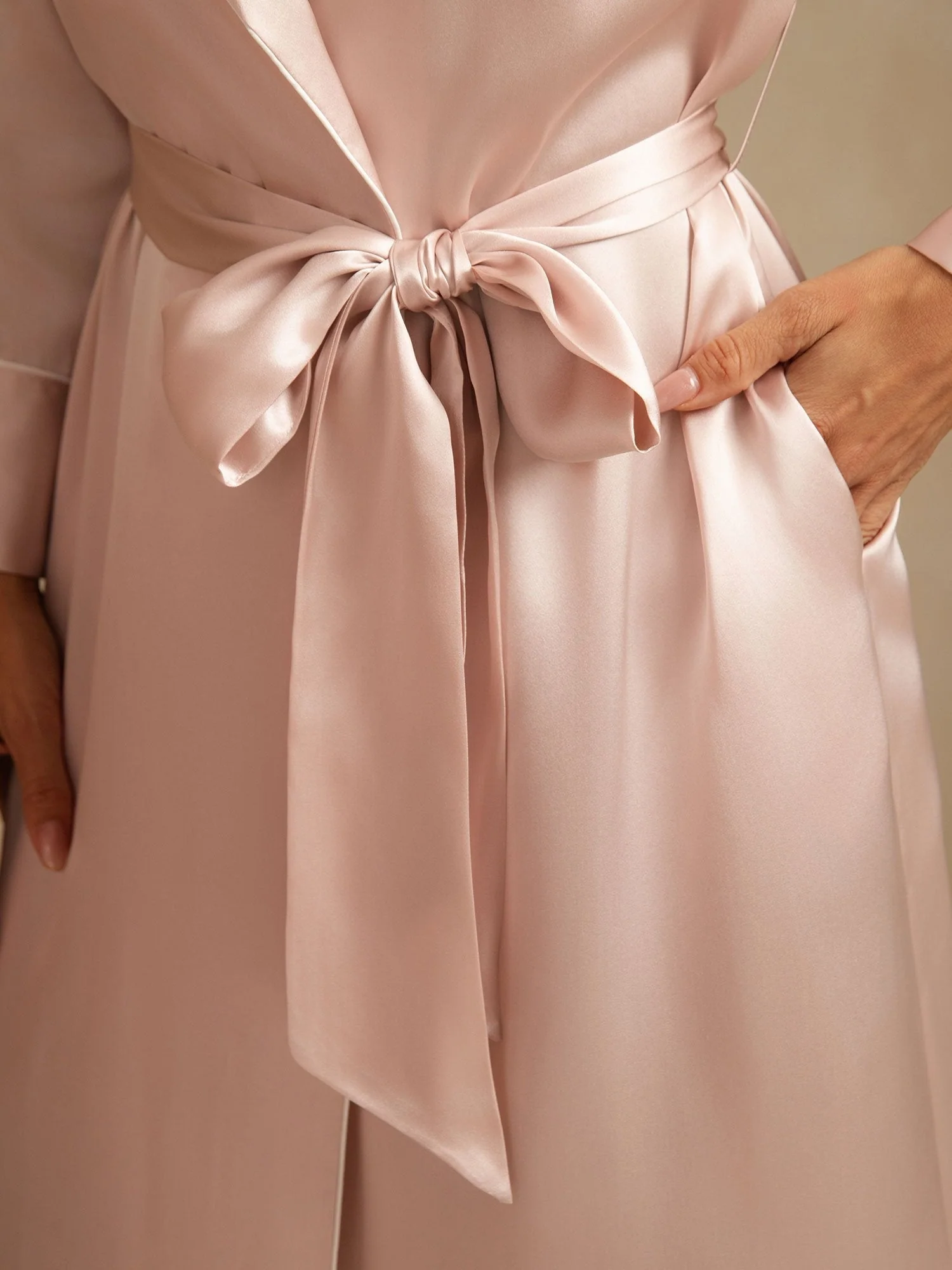 100% Mulberry Silk Belted Women's Long Lapel Robe with Pocket Design - Image 13