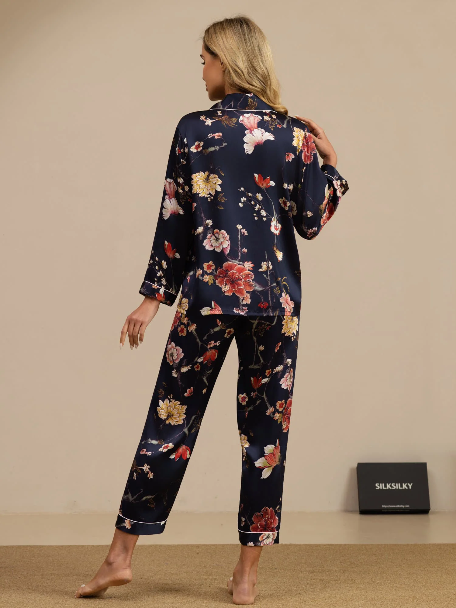 Women's 100% Mulberry Silk Navy Floral Print Long Sleeve Lapel Collar Button Up Pajamas Set - Image 2