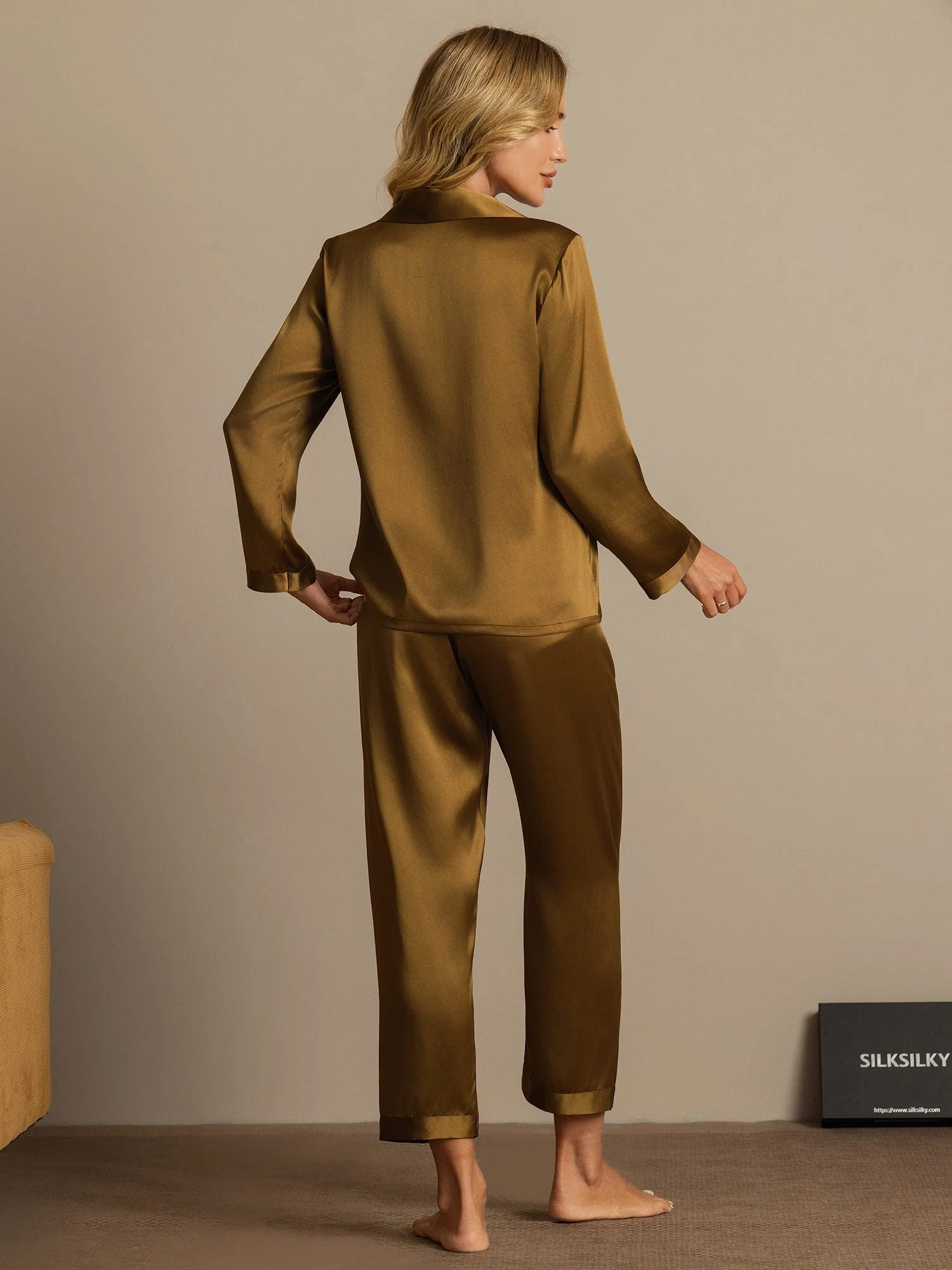 100% Mulberry Silk Women's Long Sleeve Pajamas Set - Image 66