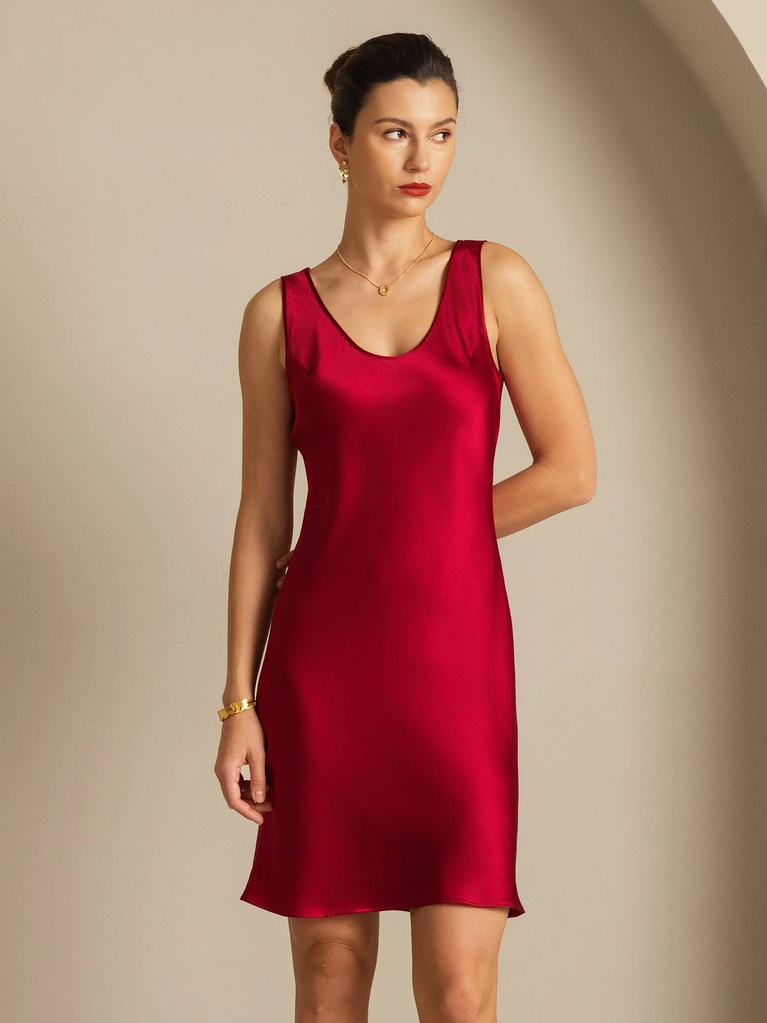 100% Mulberry Silk Sleeveless U-Neck Short Nightgown - Image 17