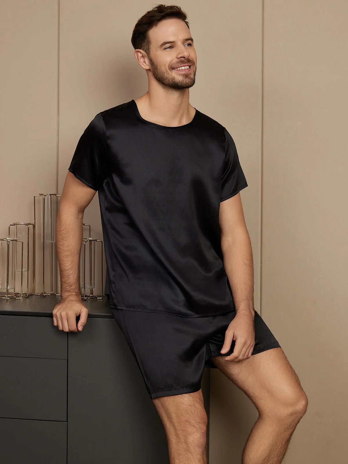 100% Mulberry Silk Short Sleeve Round Neck Men's Pajamas Set with Shorts - Image 9