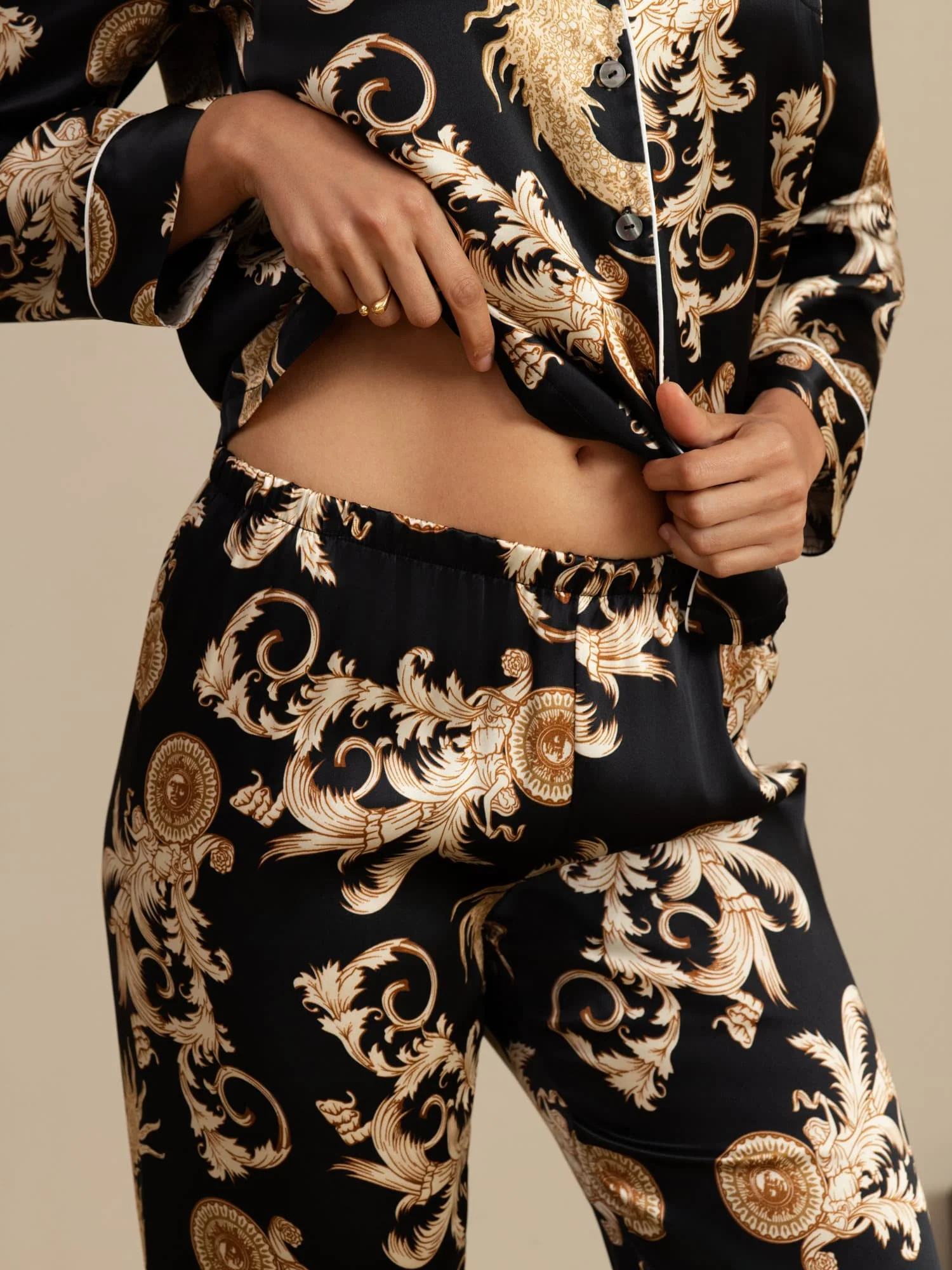100% Mulberry Silk Dragon Print Long Sleeve Notch Collar Women's Pajamas Set With Pants - Image 13