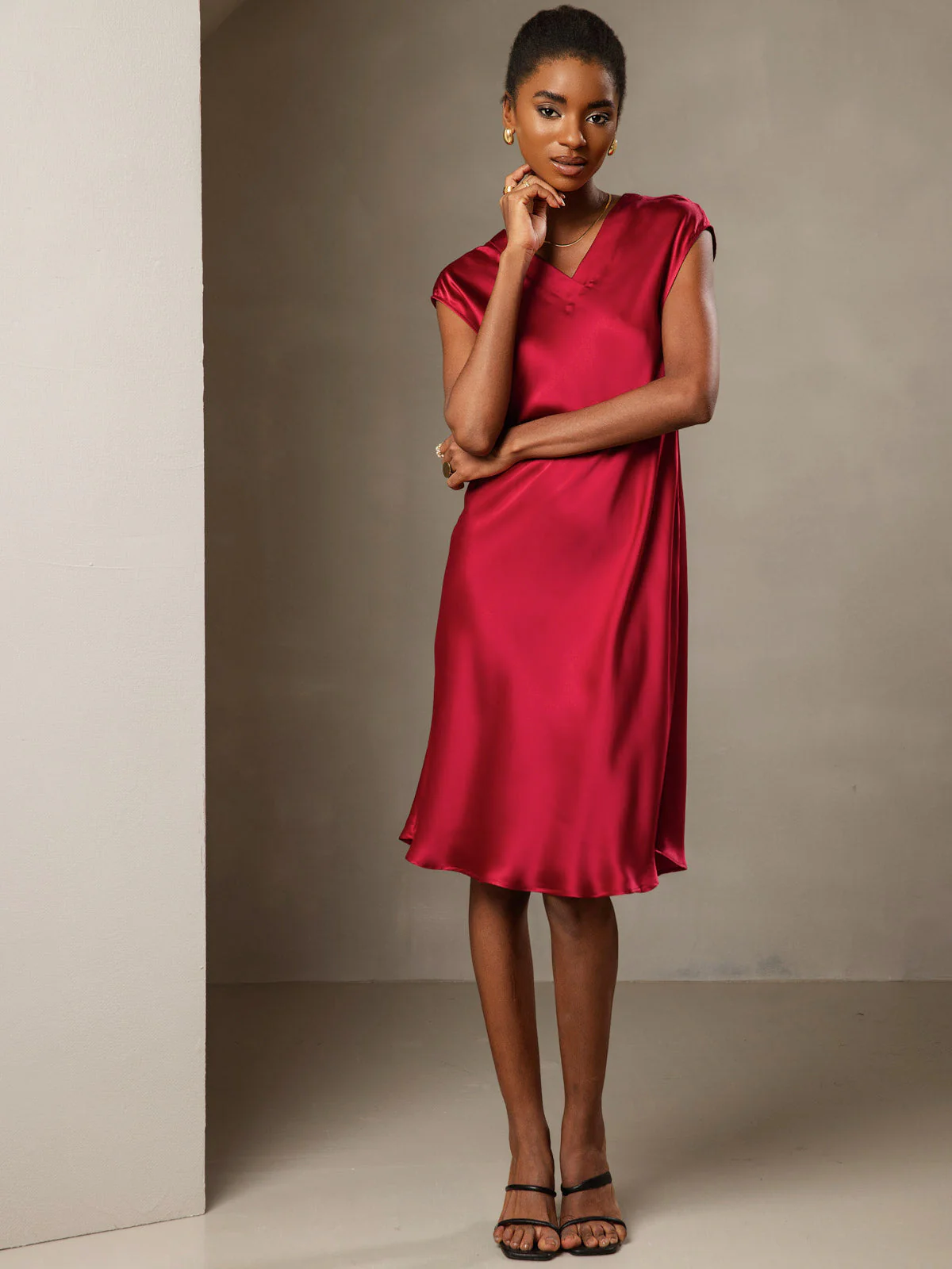 100% Mulberry Silk Cap Sleeve V Neck Knee Dress - Image 30