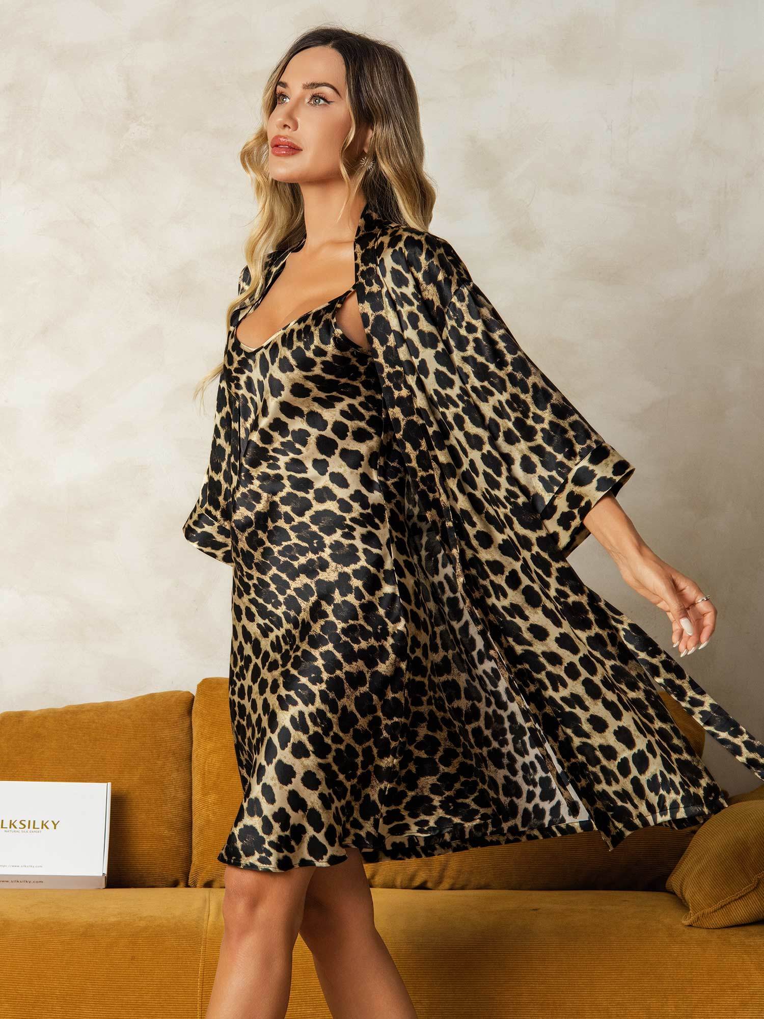 100% Mulberry Silk Leopard Print Short Nightgown&Robe Set - Image 5