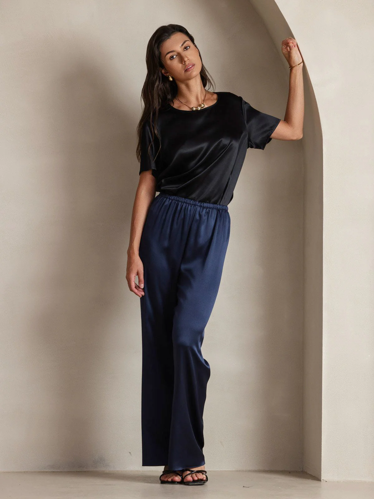 Clearance - Women's Pure Silk Short Sleeve Round Neck T-Shirt - Image 20