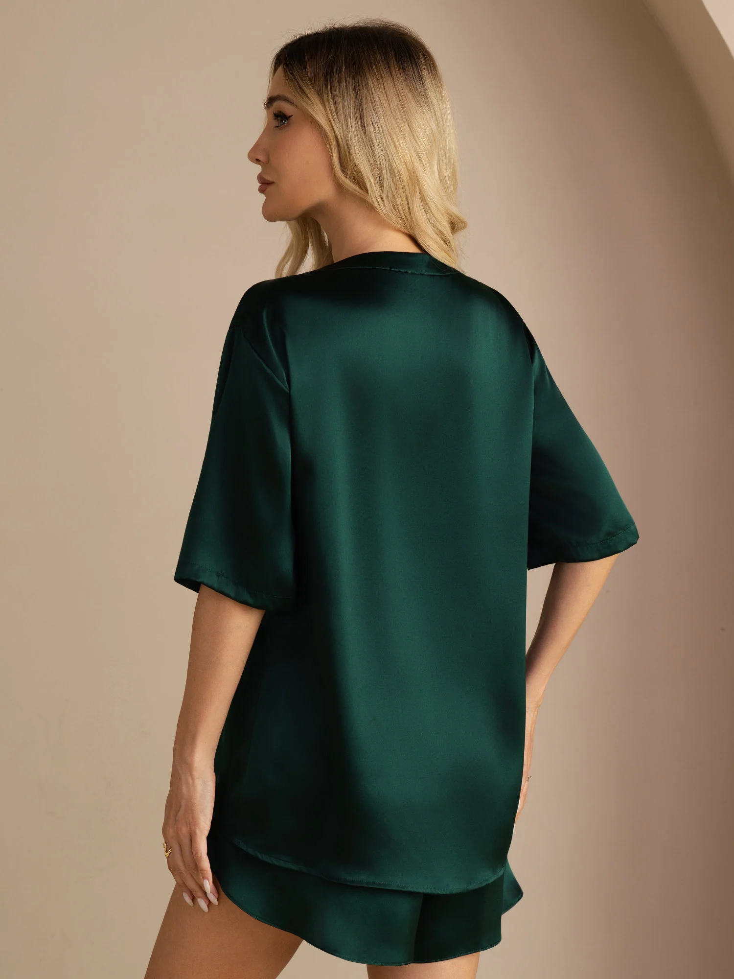 100% Mulberry Silk Short Sleeve Round Neck Women's Pajamas Set - Image 47