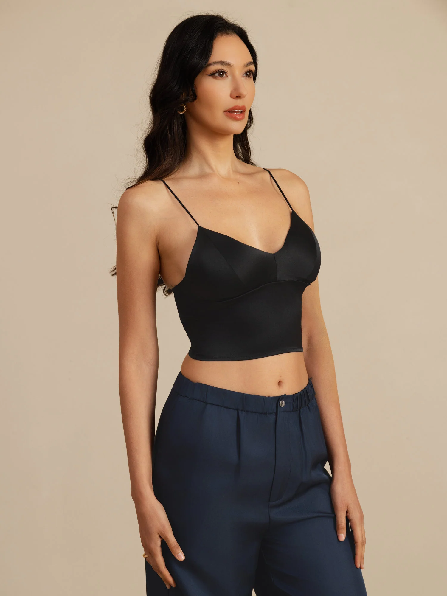 19Momme Silk Crop Top Spaghetti Strap V Neck Camisoles with Built-in Bra - Image 10