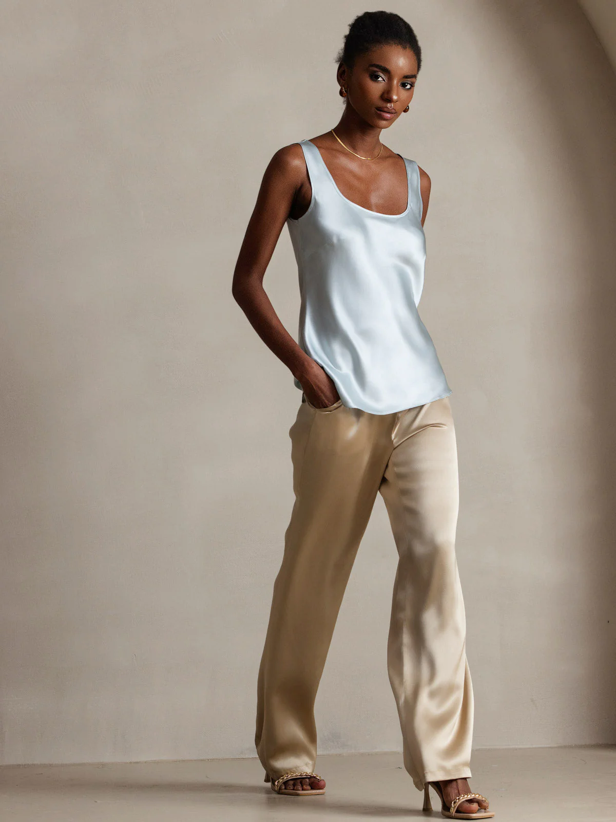 Women's 19Momme Silk Sleeveless U Neck Tank Top - Image 30