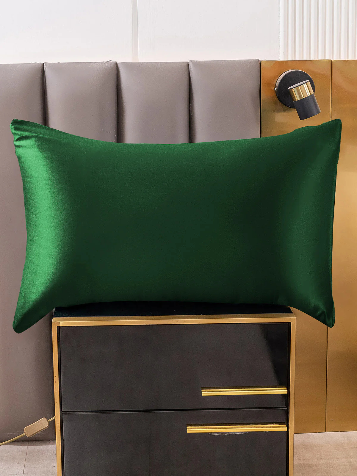 19Momme 100% Mulberry Silk Pillowcase - Envelope Closure - Image 43