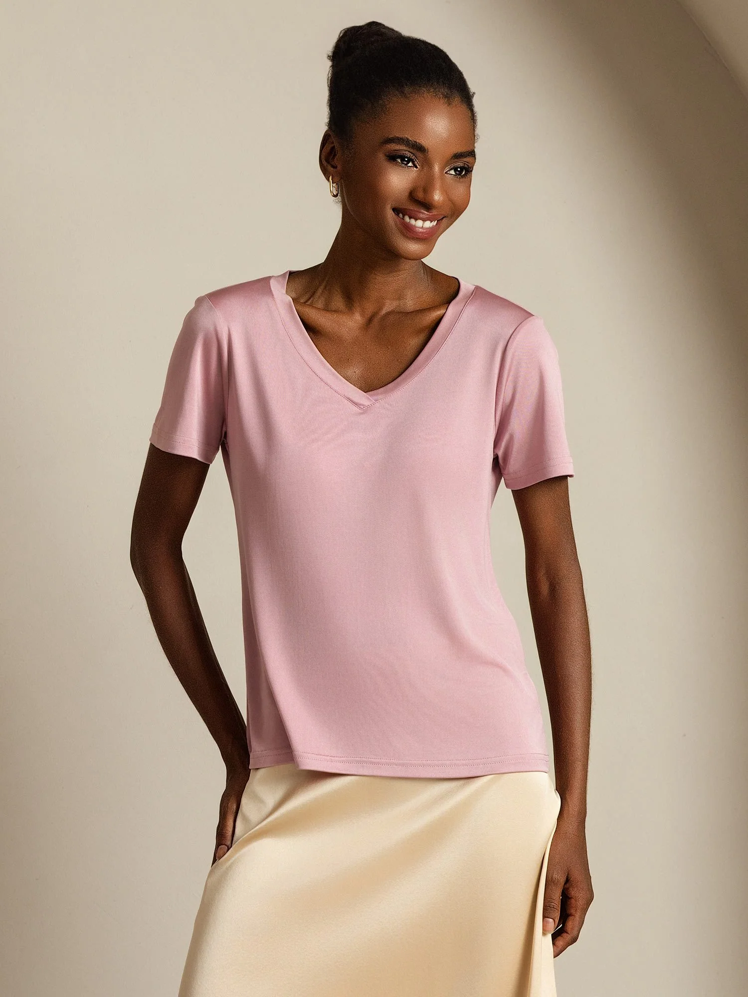 Clearance - Pure Silk V-Neck Short Sleeves Women's T-Shirt - Image 25
