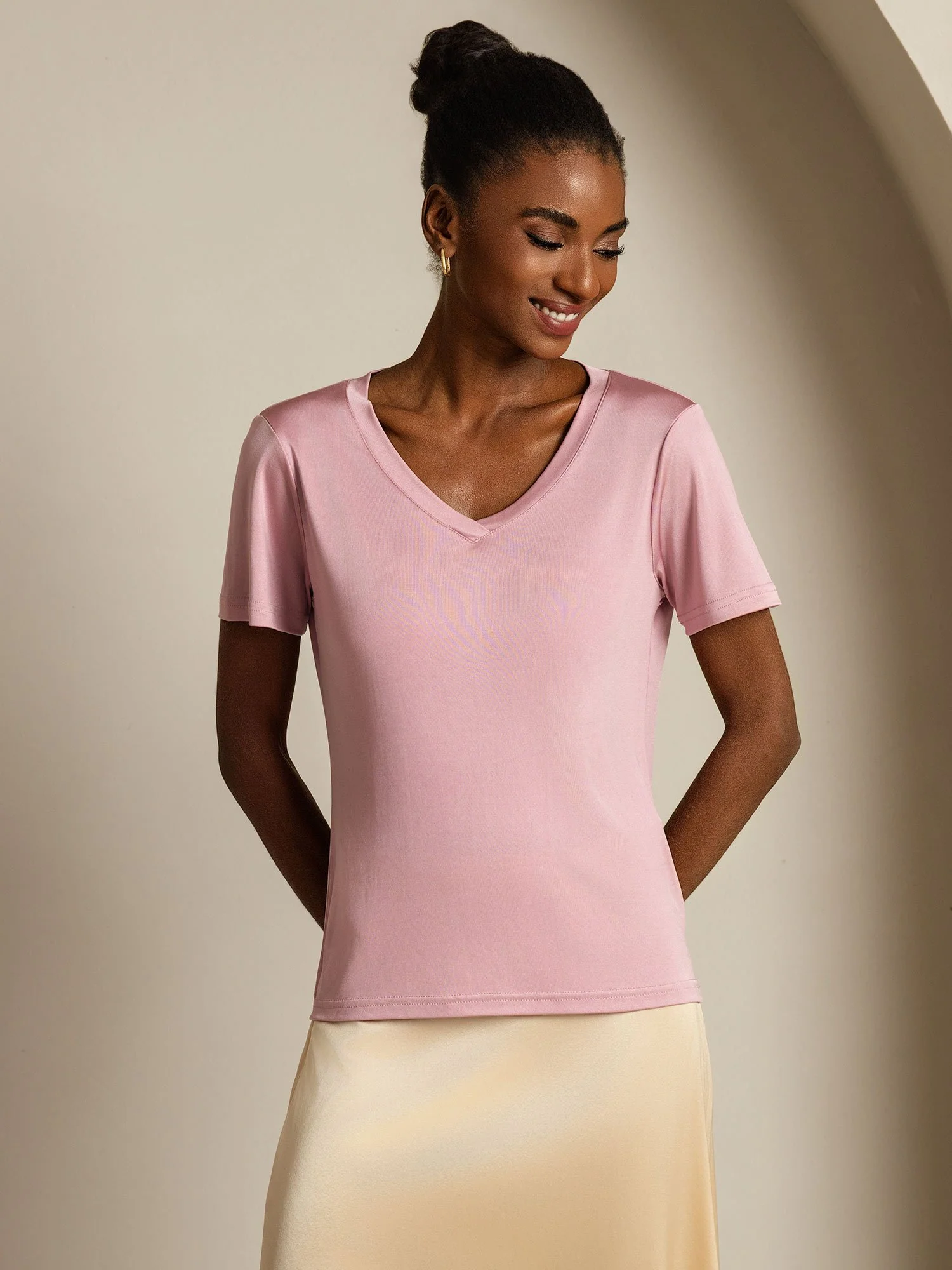 Clearance - Pure Silk V-Neck Short Sleeves Women's T-Shirt - Image 27