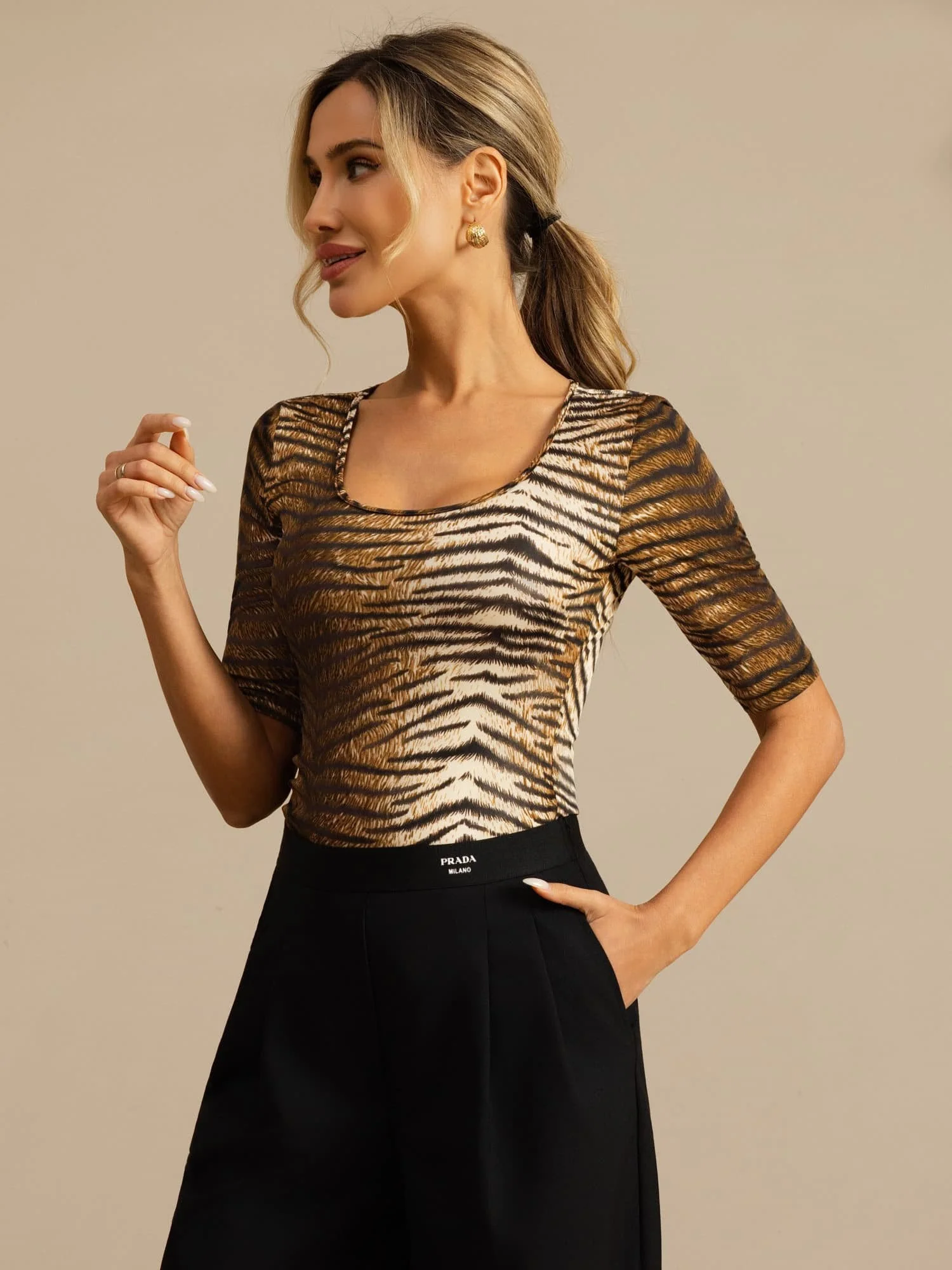 Clearance - 100% Mulberry Silk Women's Half Sleeve Scoop Neck Wild Animal Print Top - Image 5