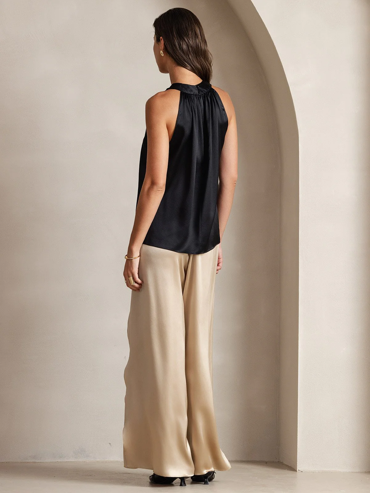 19Momme Silk Sleeveless Halter Neck Women's Top - Image 9