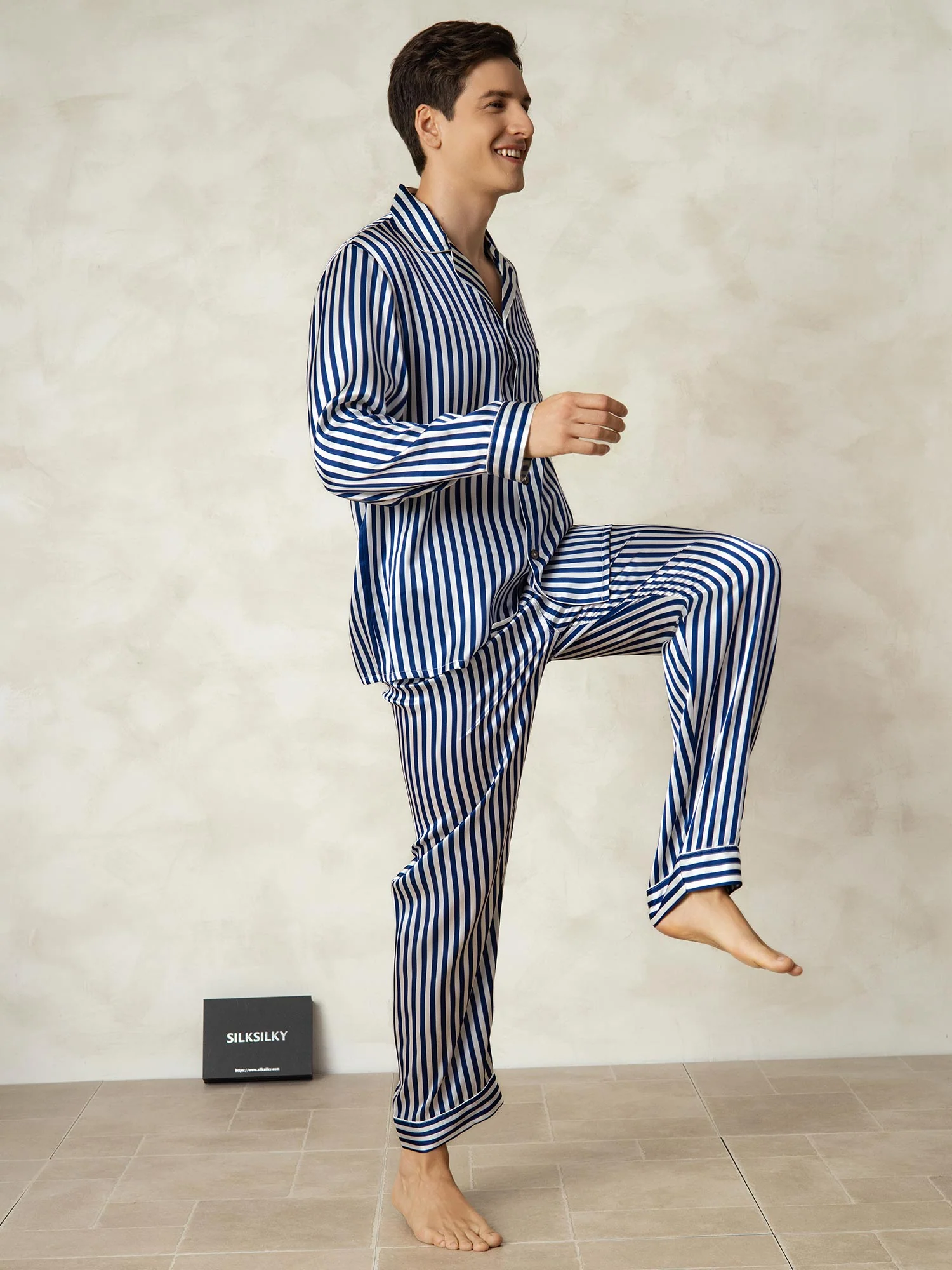 Men's 100% Mulberry Silk Stripe Print Long Sleeve Lapel Collar Pajamas Set - Image 4