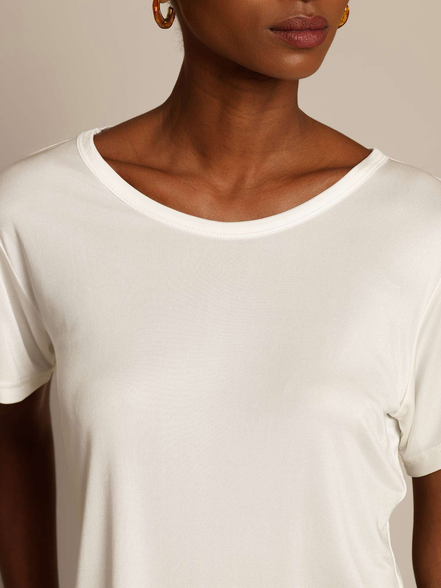 100% Mulberry Silk Short Sleeve Women's T-Shirt - Image 11