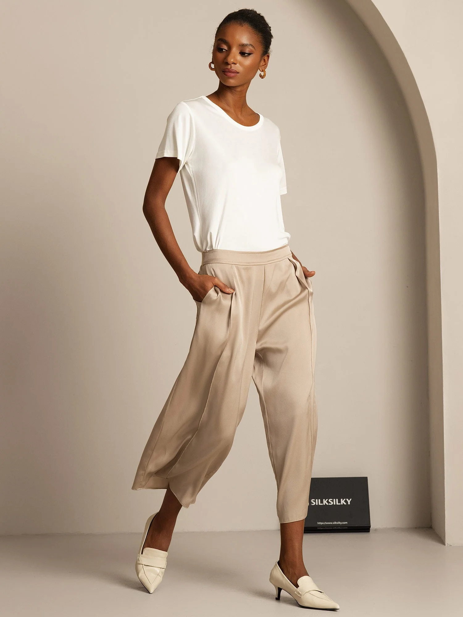 Clearance - Silk Jersey Short Sleeve Round Neck Women's T-Shirt - Image 11