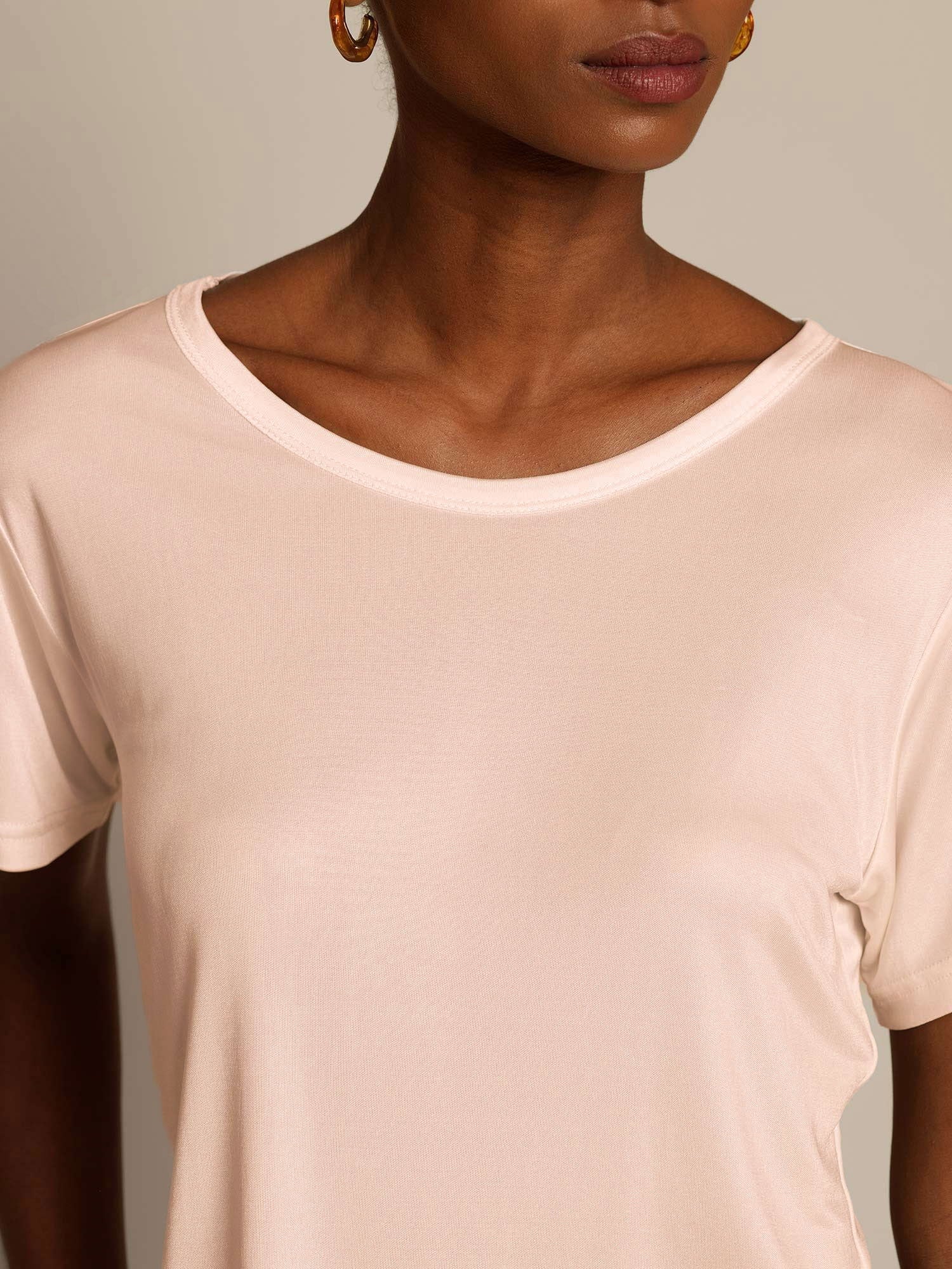 Clearance - Silk Jersey Short Sleeve Round Neck Women's T-Shirt - Image 38