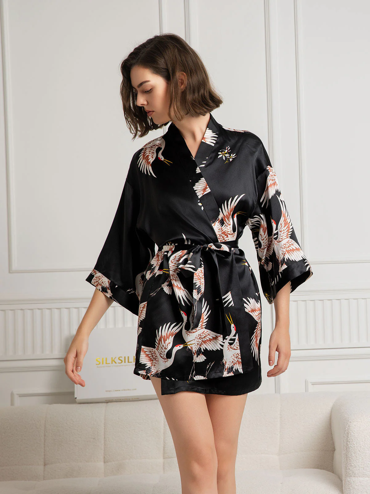 19Momme Women's 100% Mulberry Silk Crane Print 3/4 Sleeve Short Kimono Robe - Image 11