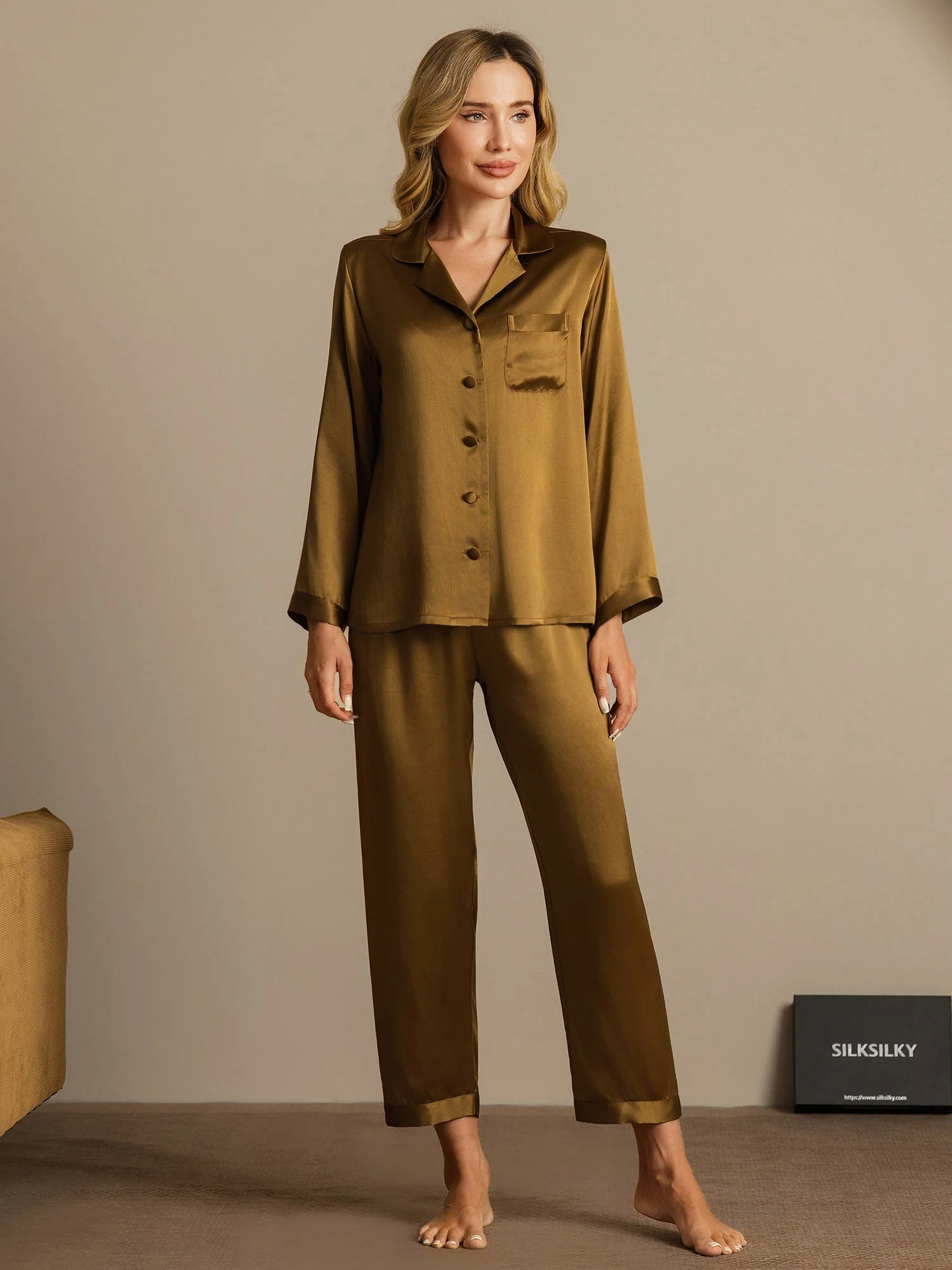 100% Mulberry Silk Long Sleeve Women's Pajamas Set - Image 50