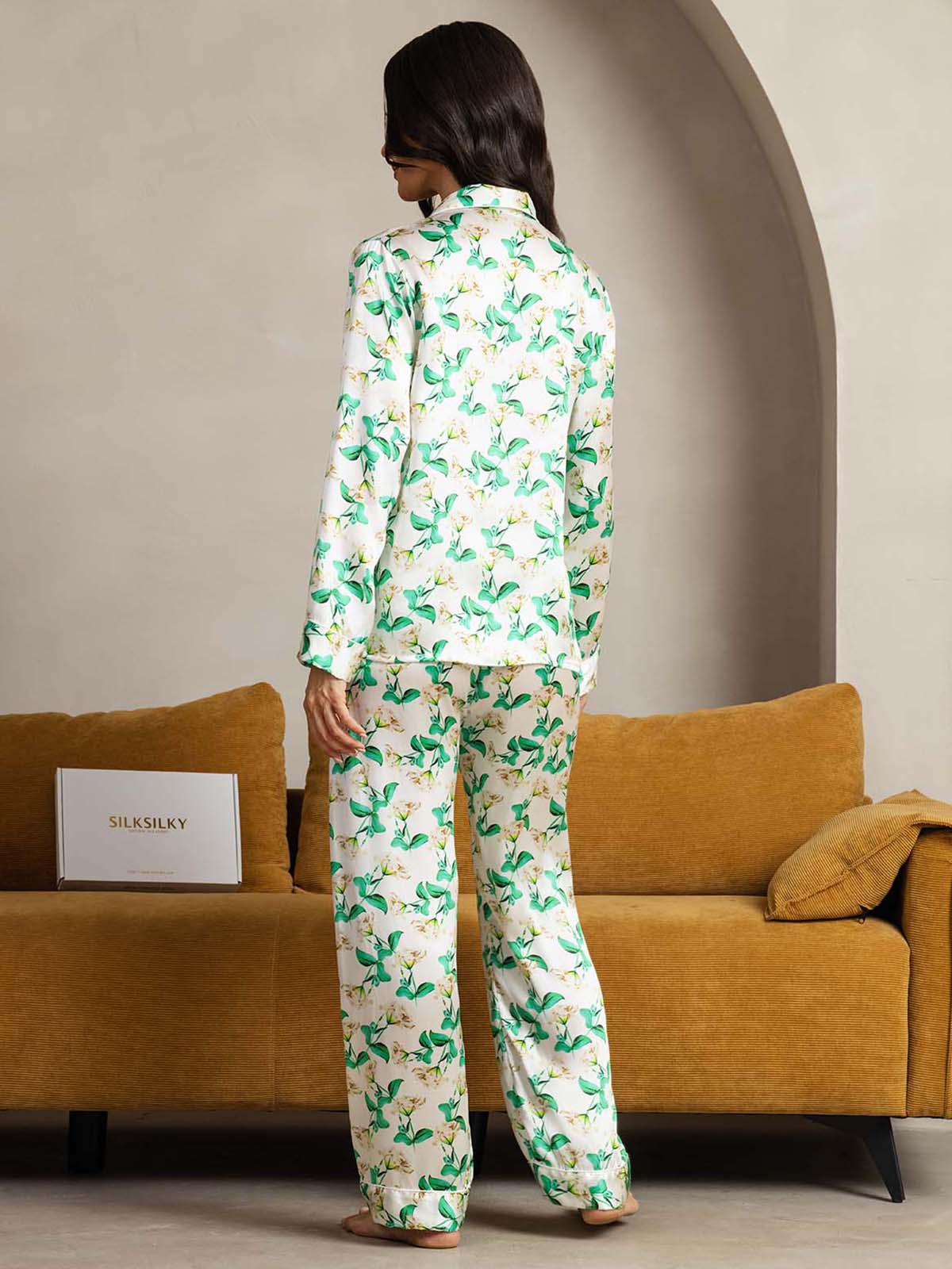 Clearance - Women's Pure Silk Green Floral Print Long Sleeve Notch Collar Pajamas Set - Image 3