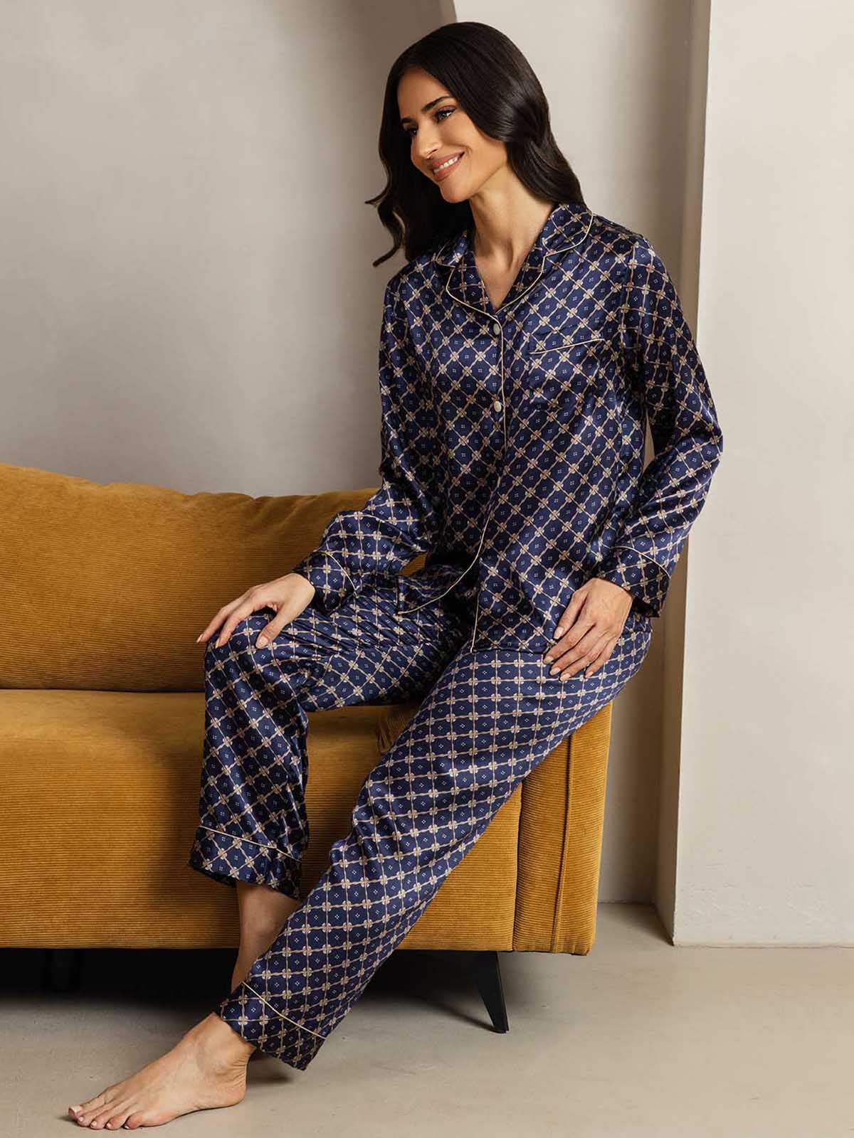 100% Mulberry Silk Chain Print Long Sleeve Lapel Collar Women's Pajamas Set - Image 4