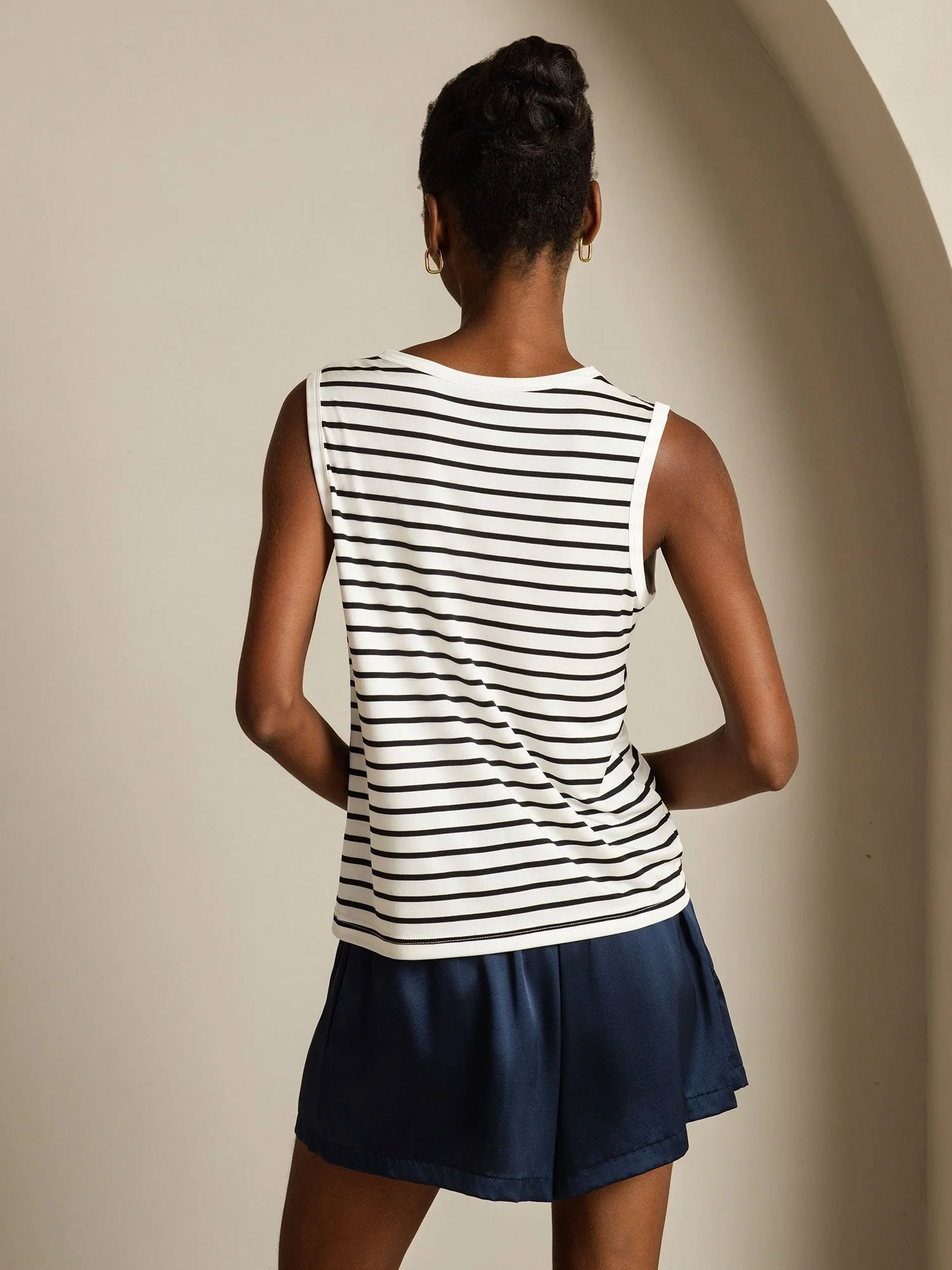 Women's 100% Mulberry Silk Round Neck Casual Stripe Print Tank Top - Image 2