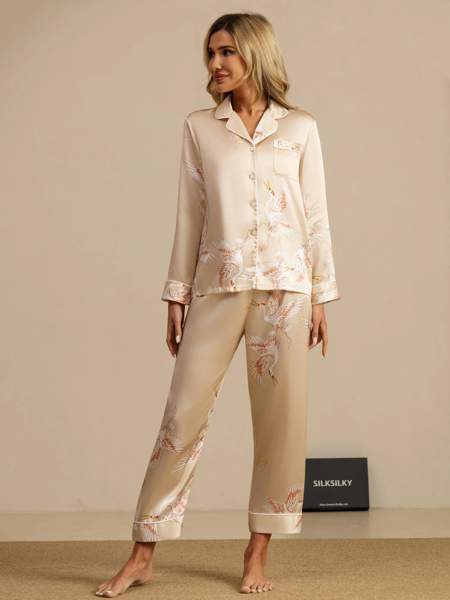 19Momme 100% Mulberry Silk Crane Print Women's Long Sleeve Notch Collar Pajamas Set - Image 16